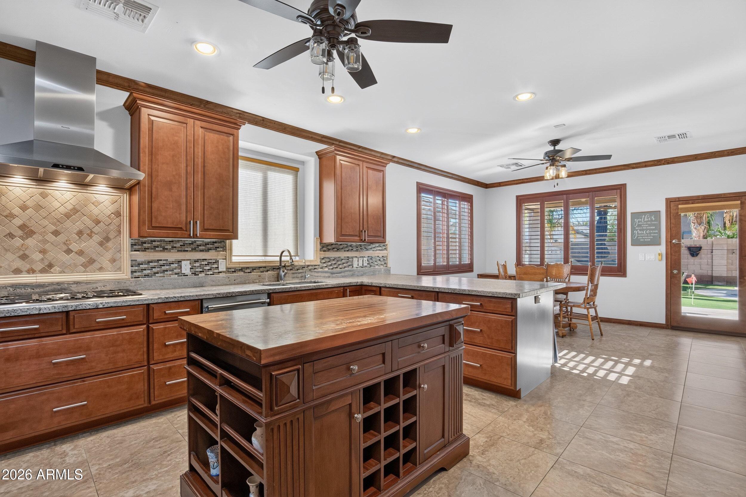21165 E VIA DEL ORO