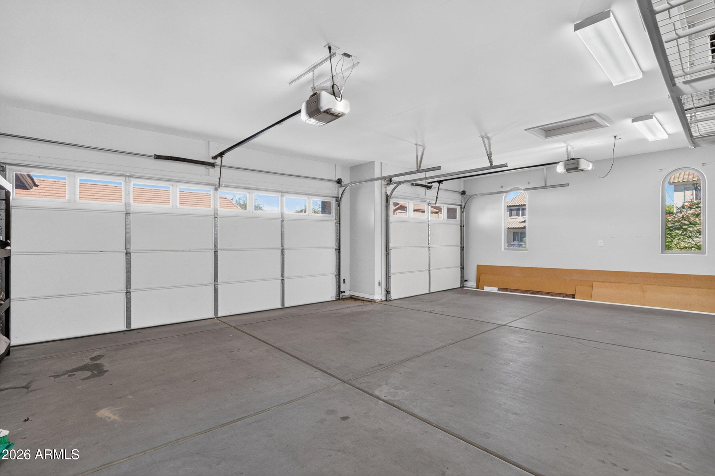 21165 E VIA DEL ORO
