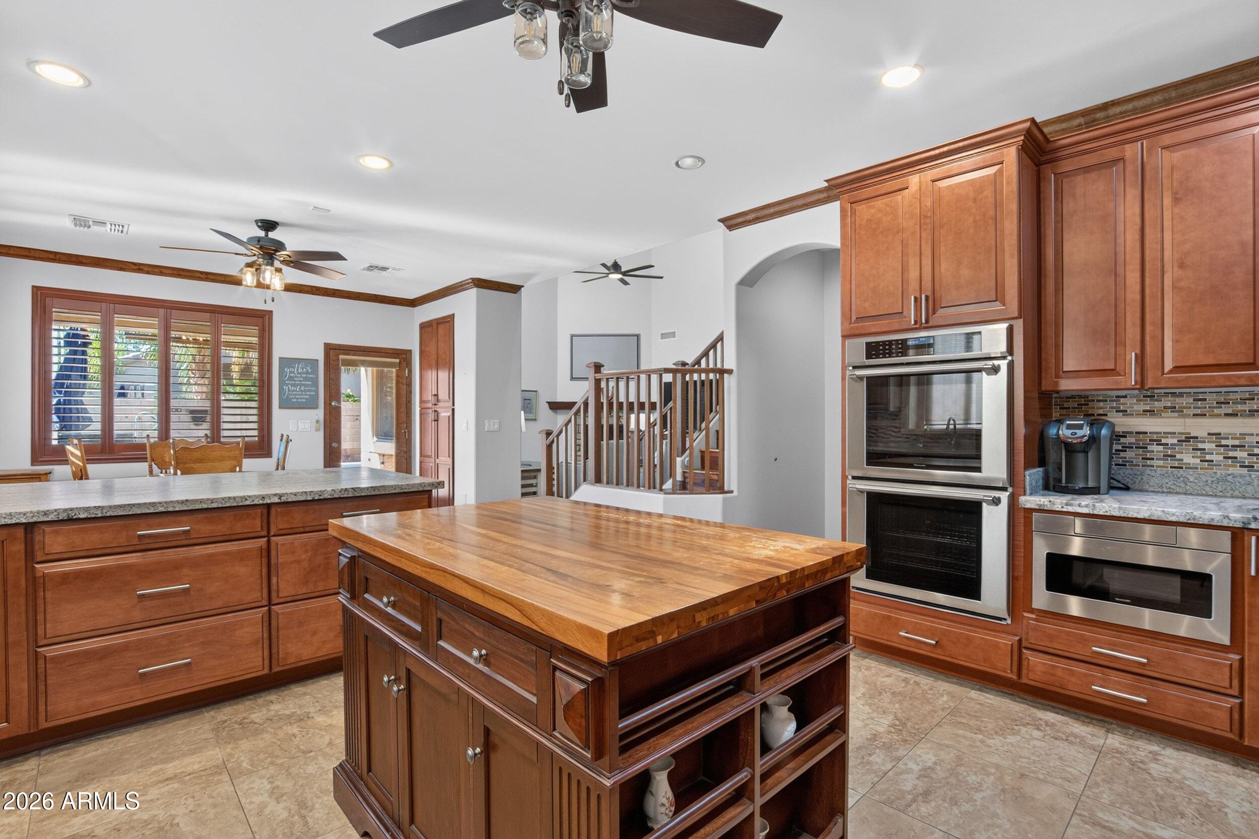 21165 E VIA DEL ORO