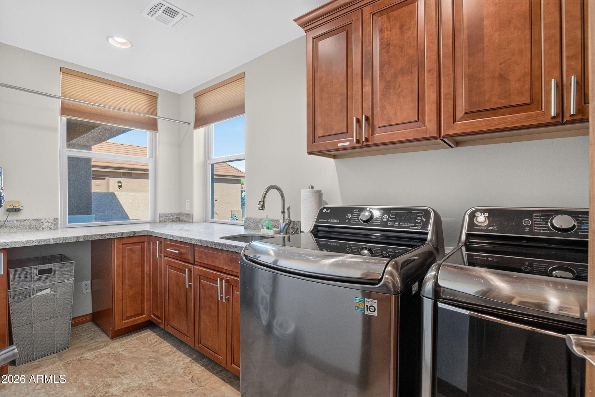 21165 E VIA DEL ORO