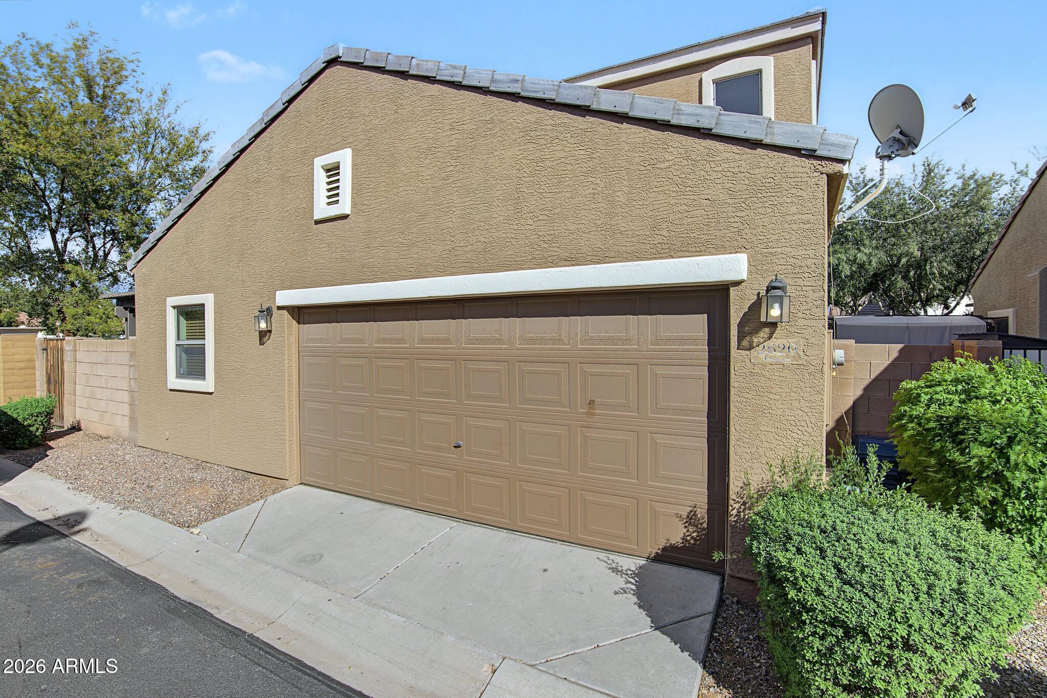 2620 E MEGAN Street