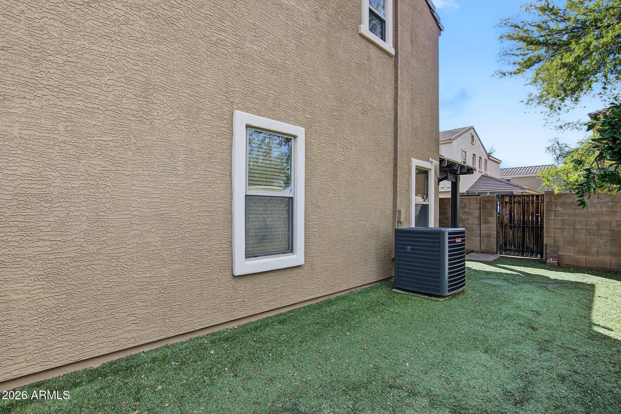 2620 E MEGAN Street
