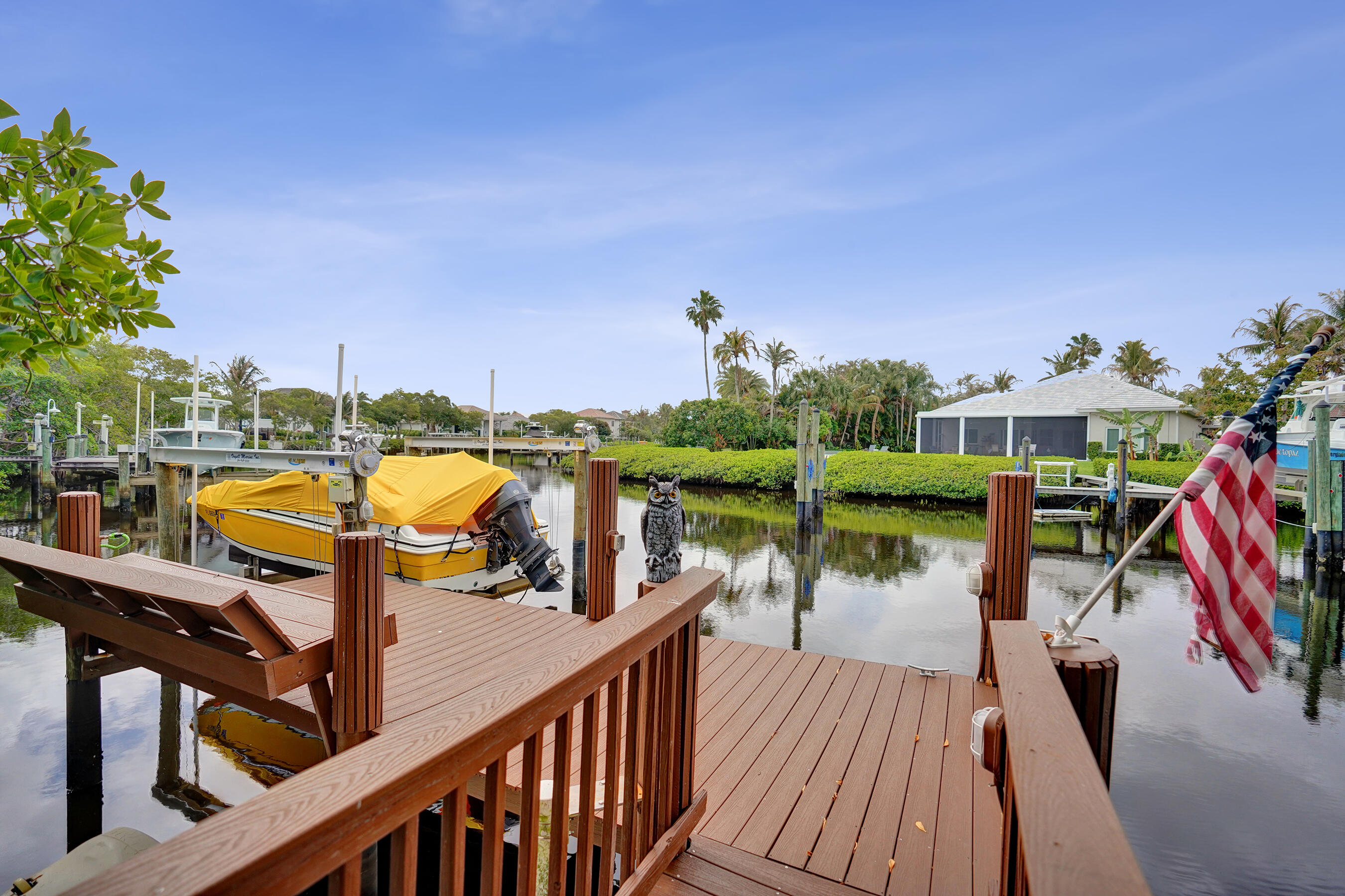 18669 SE Palm Island Lane