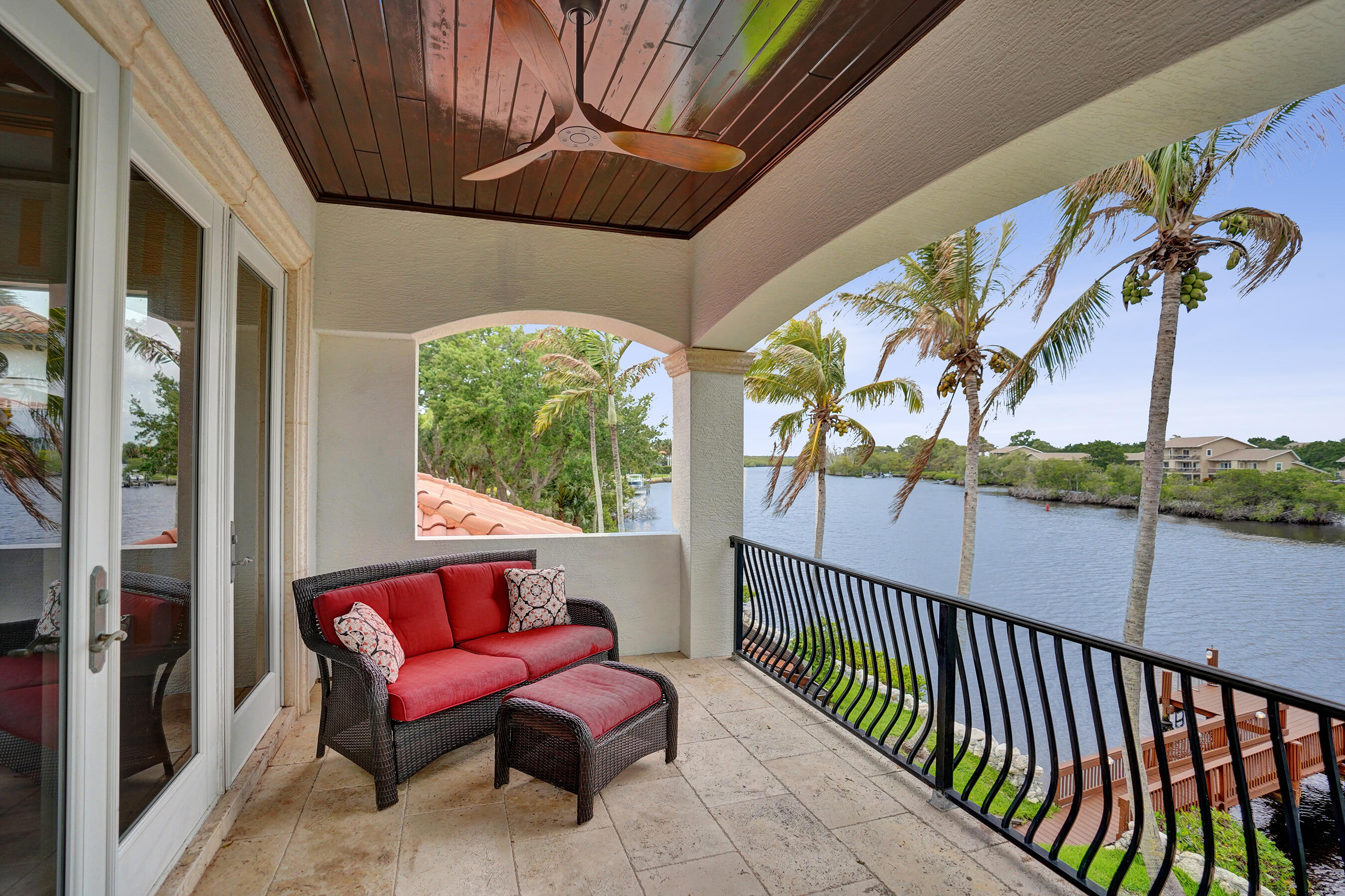 18669 SE Palm Island Lane