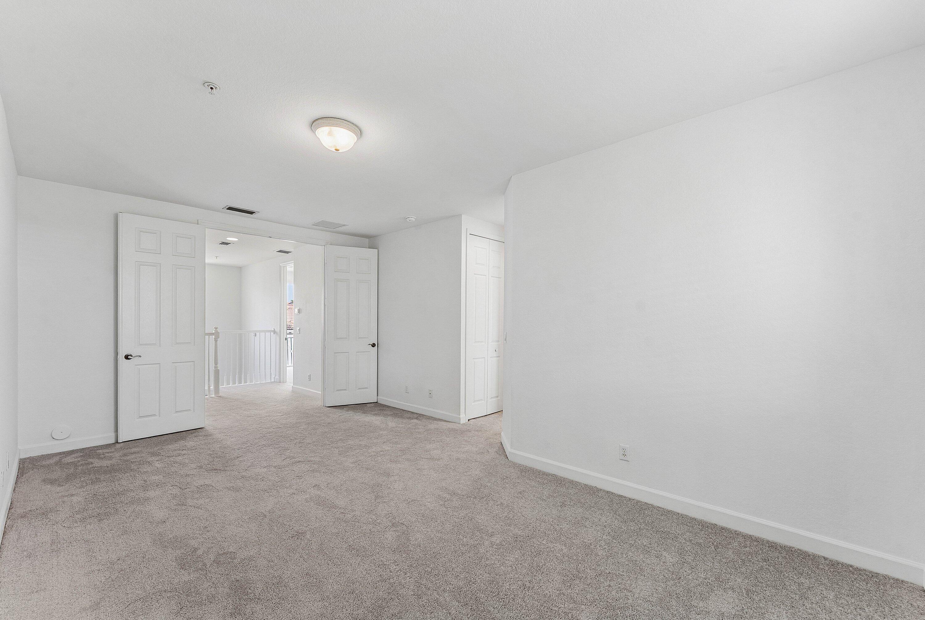 3030 WATERSIDE Circle