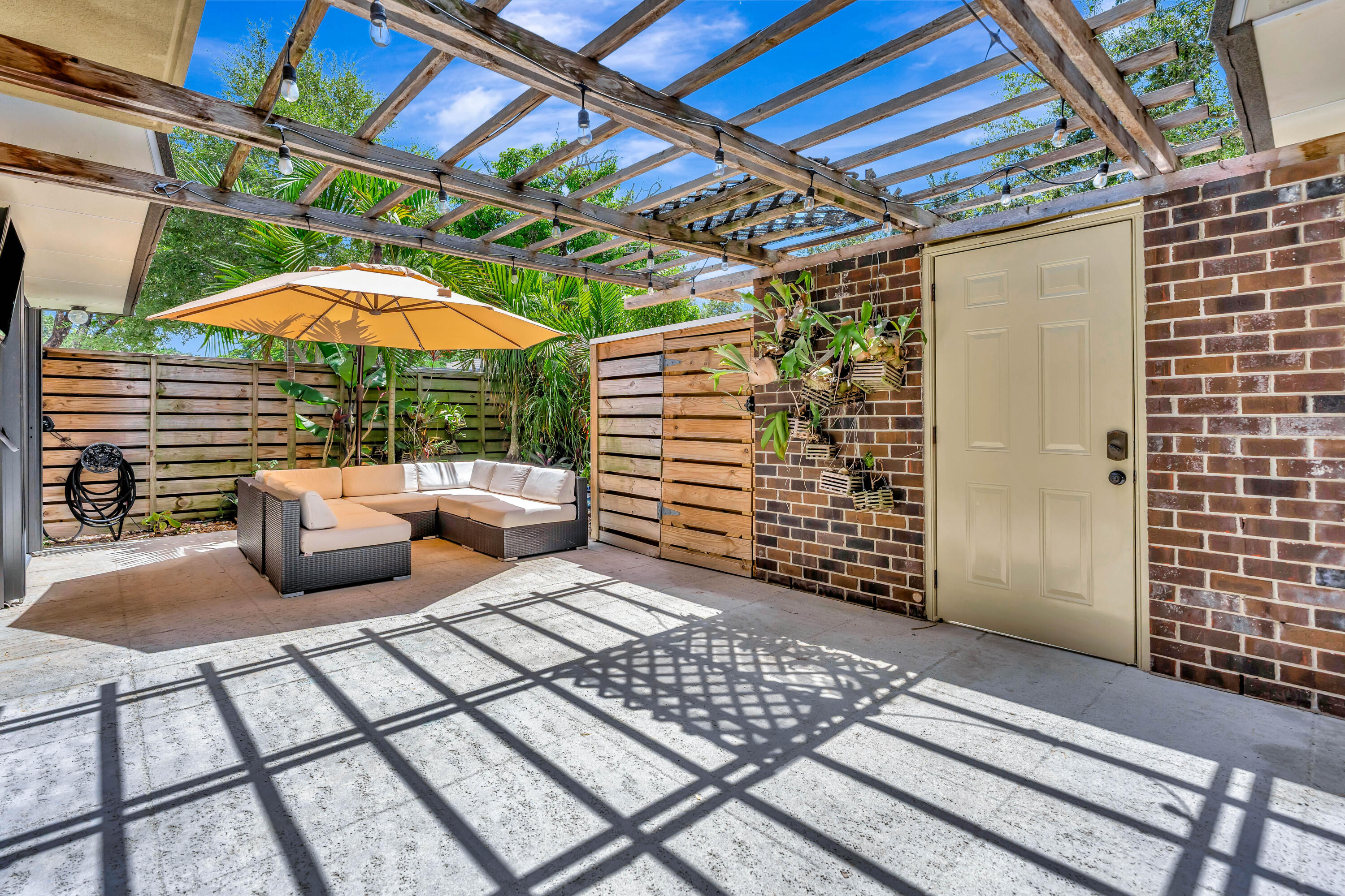 207 2nd Terrace