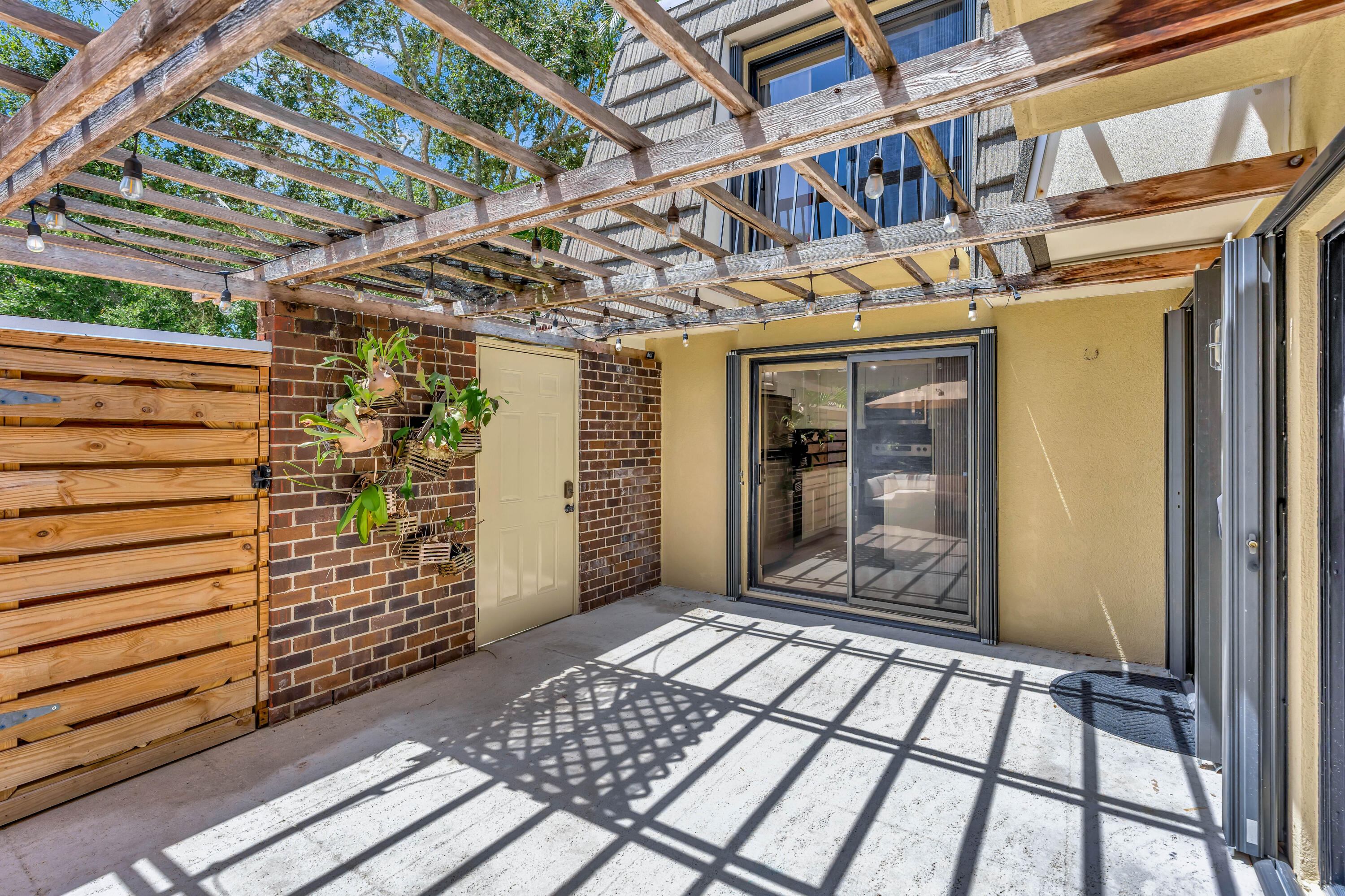 207 2nd Terrace