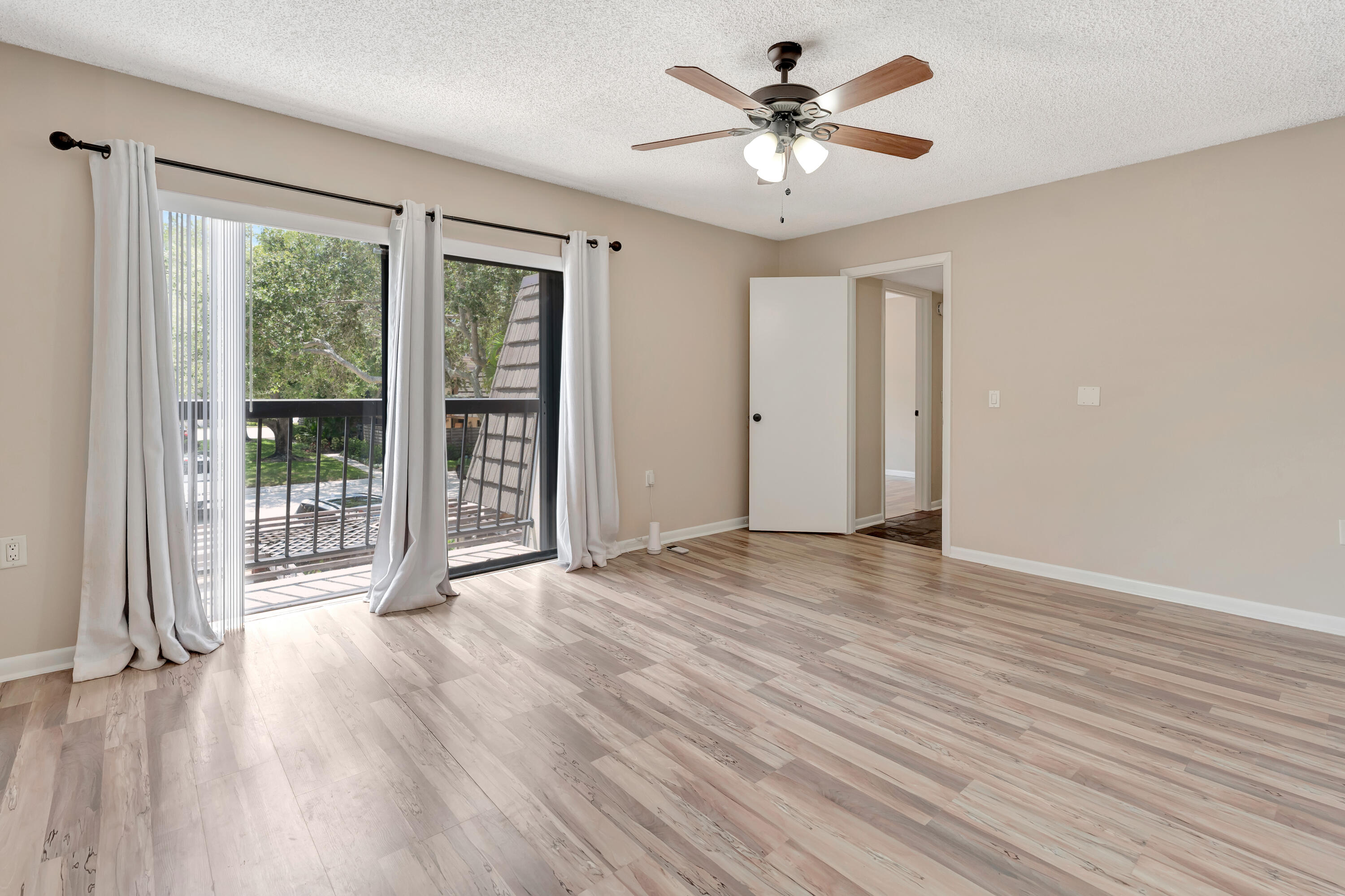 207 2nd Terrace