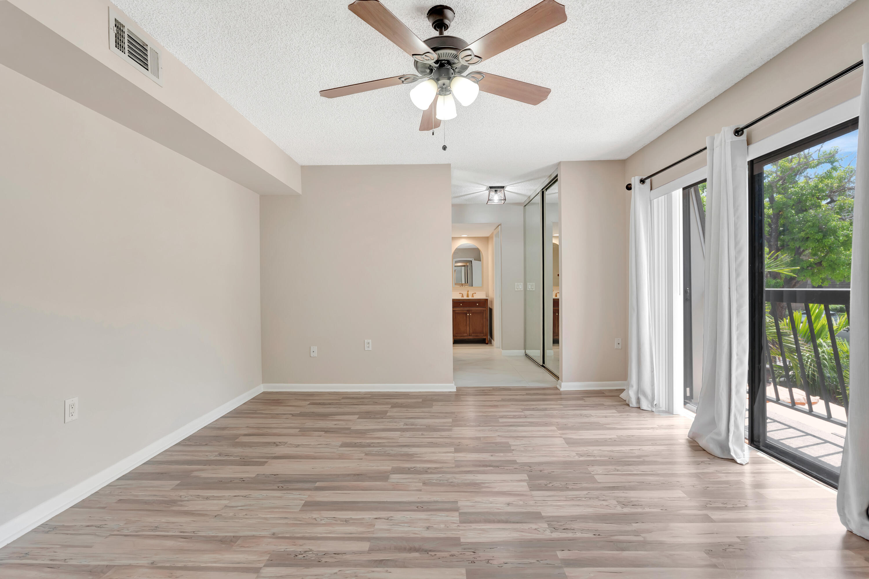207 2nd Terrace