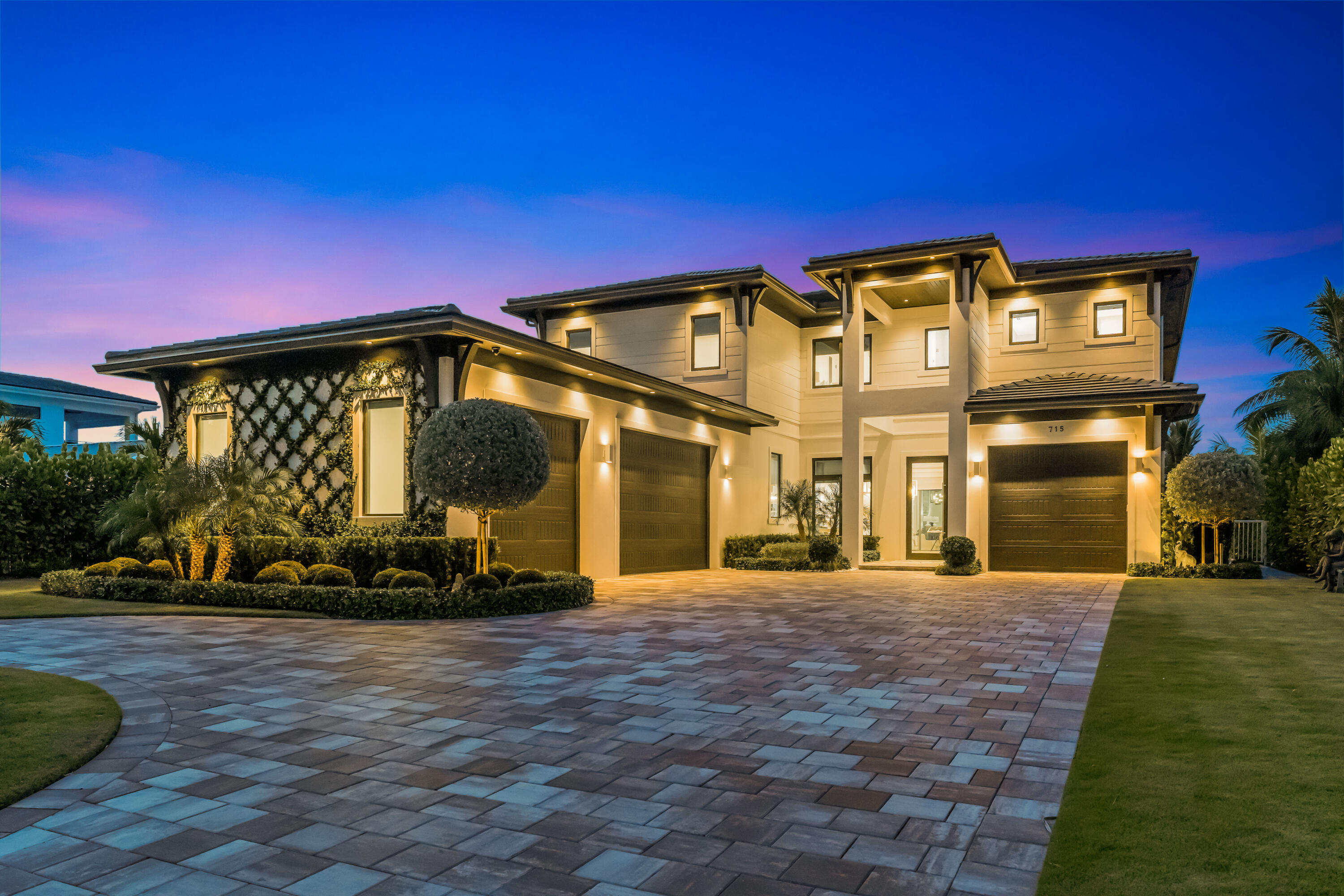 715 Ibis Way