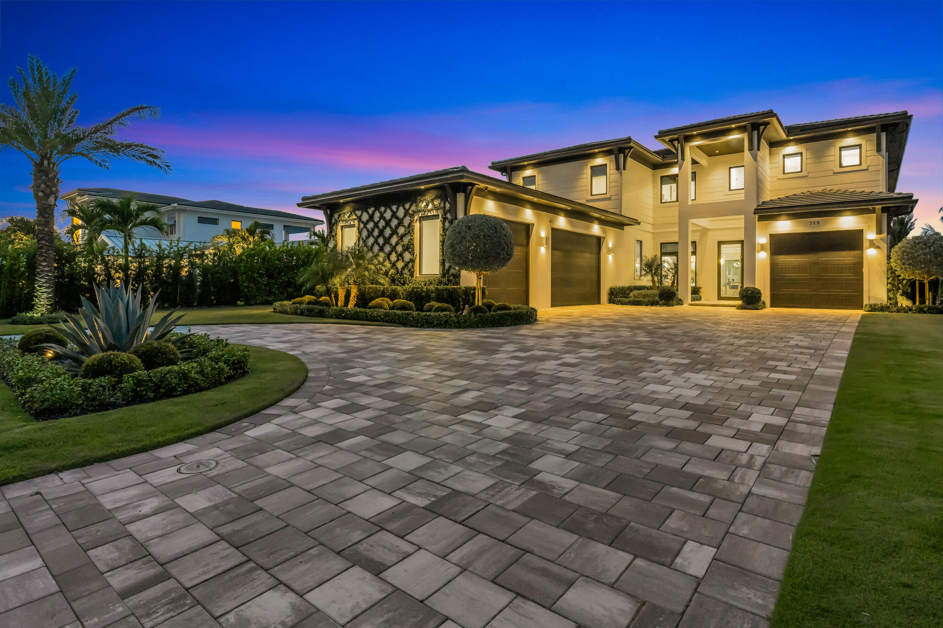 715 Ibis Way