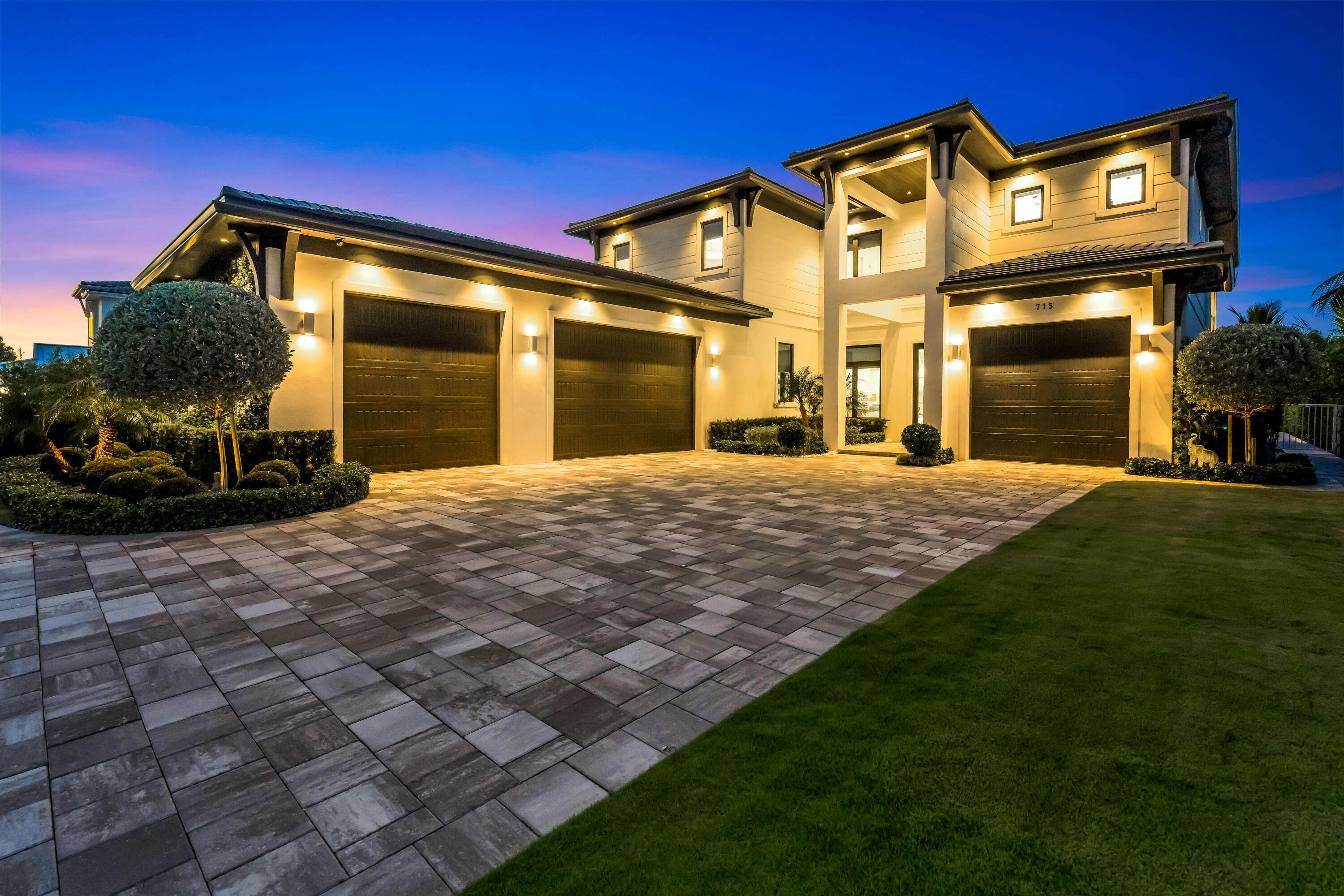 715 Ibis Way