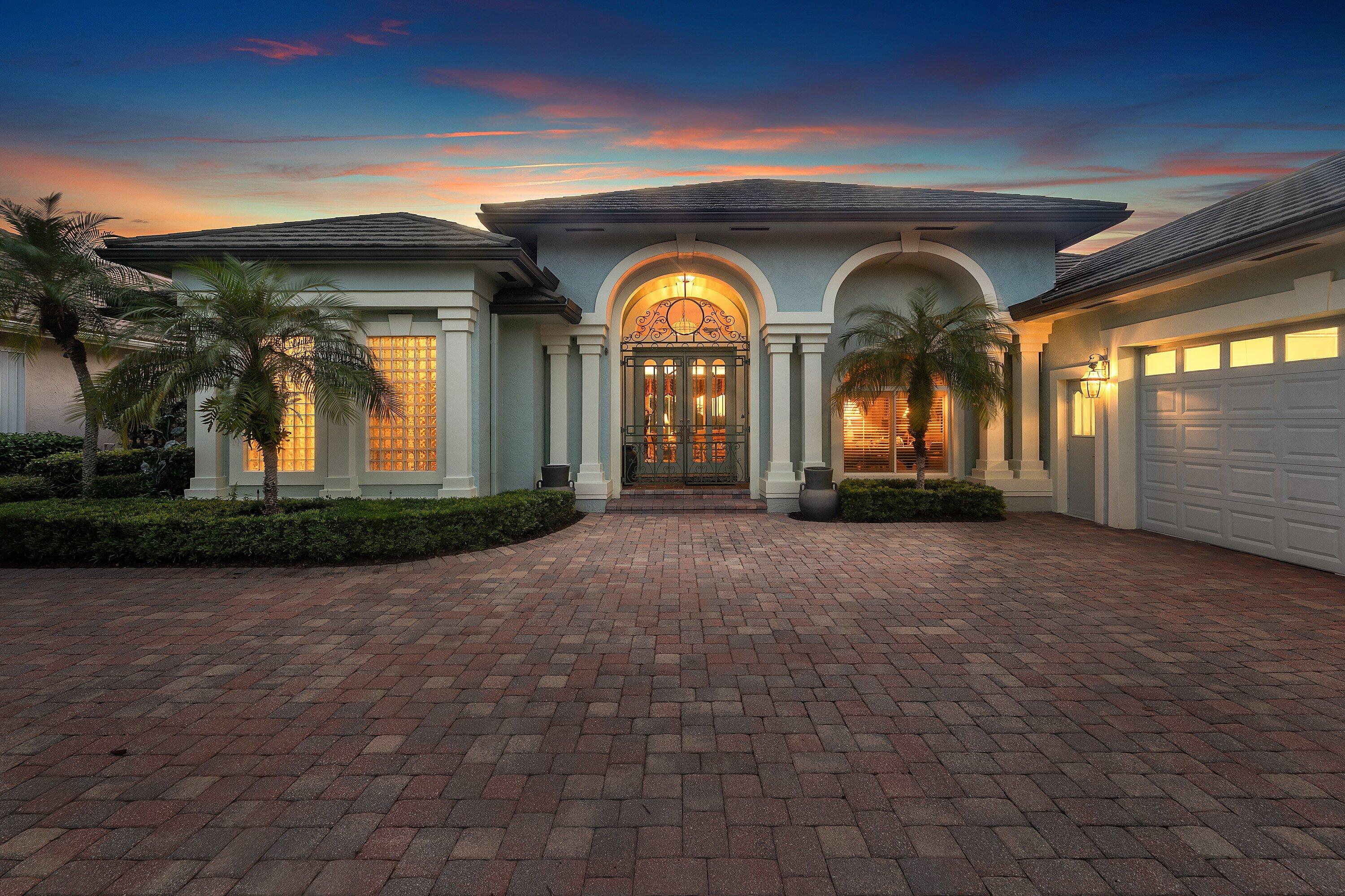 54 CAYMAN Place