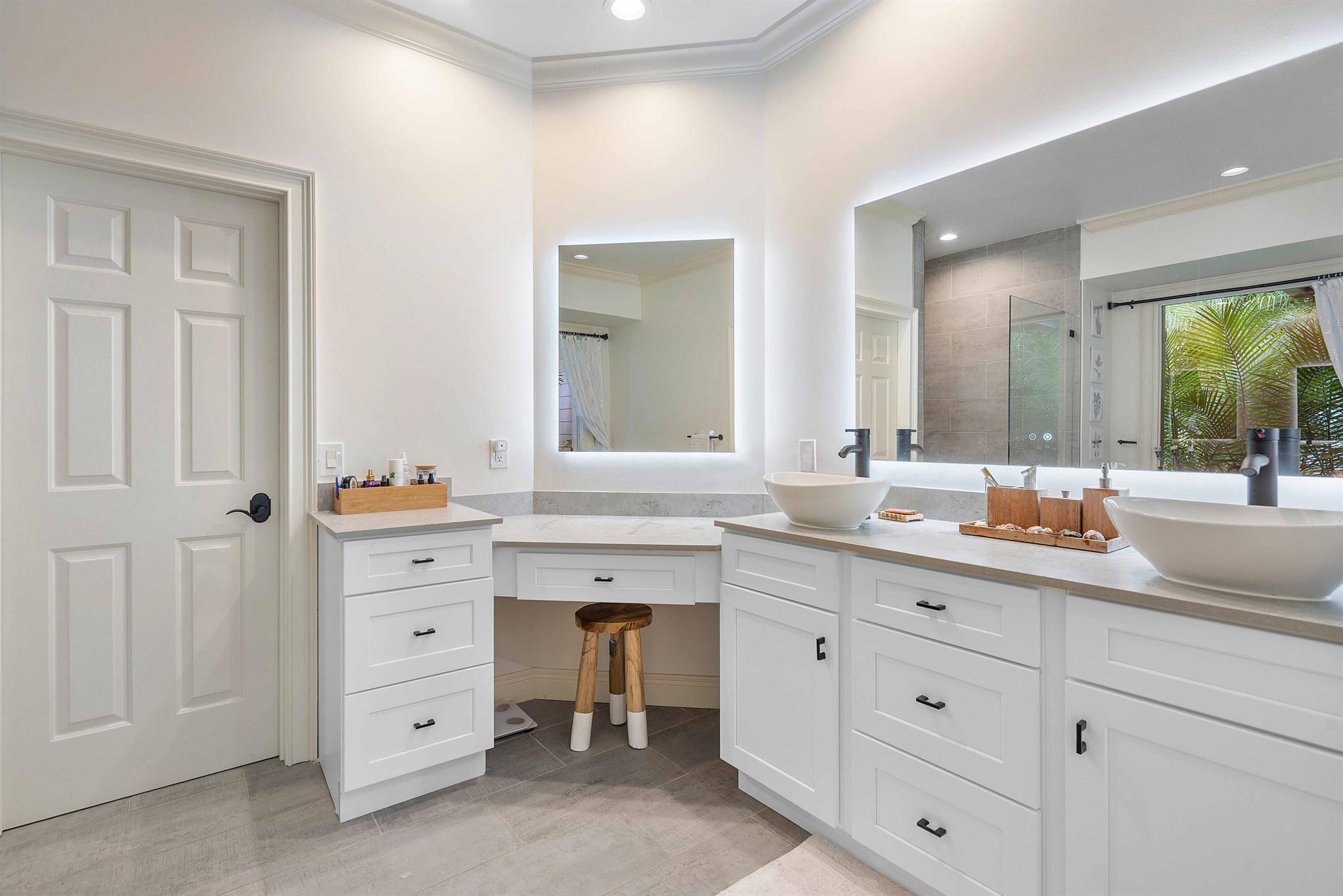 5570 SW Coral Tree Lane