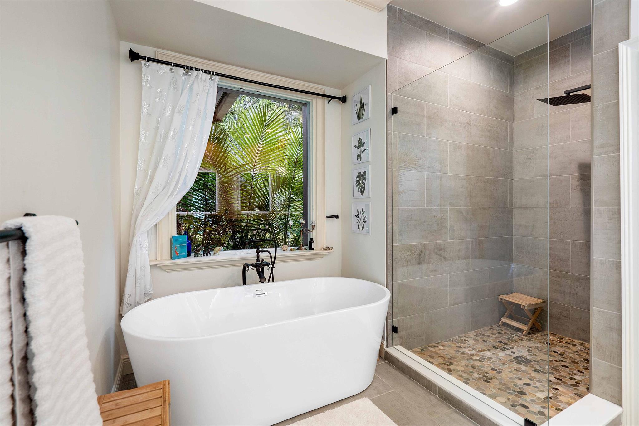 5570 SW Coral Tree Lane