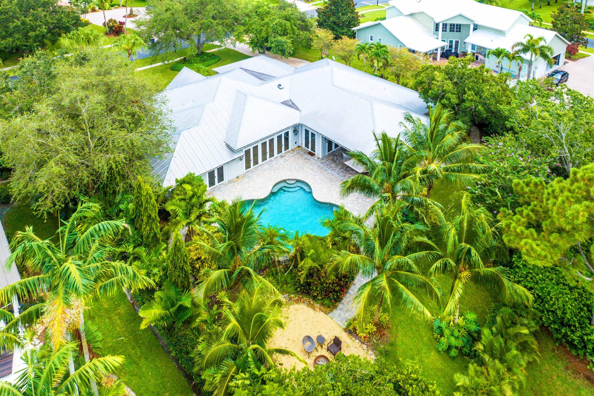 5570 SW Coral Tree Lane