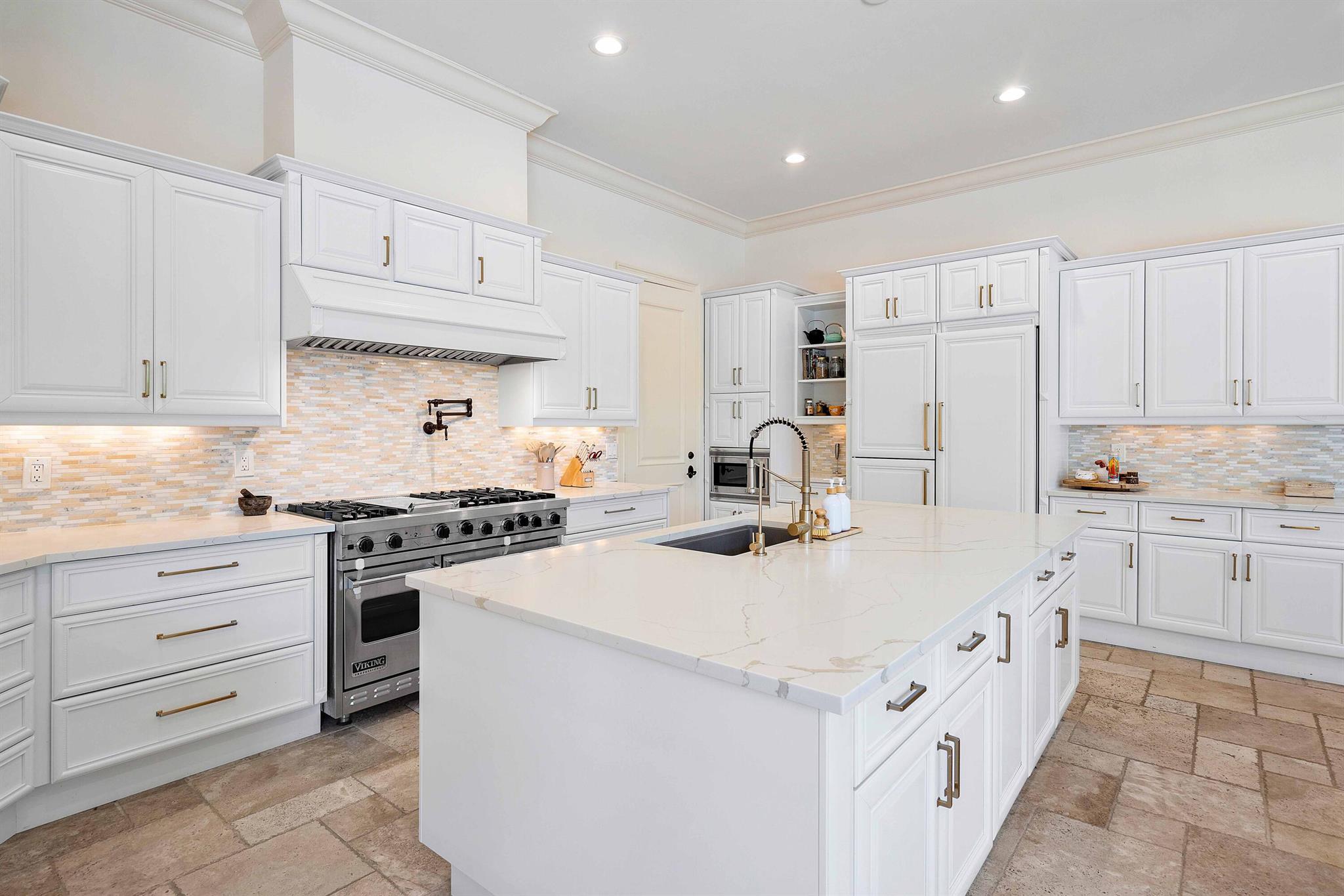 5570 SW Coral Tree Lane