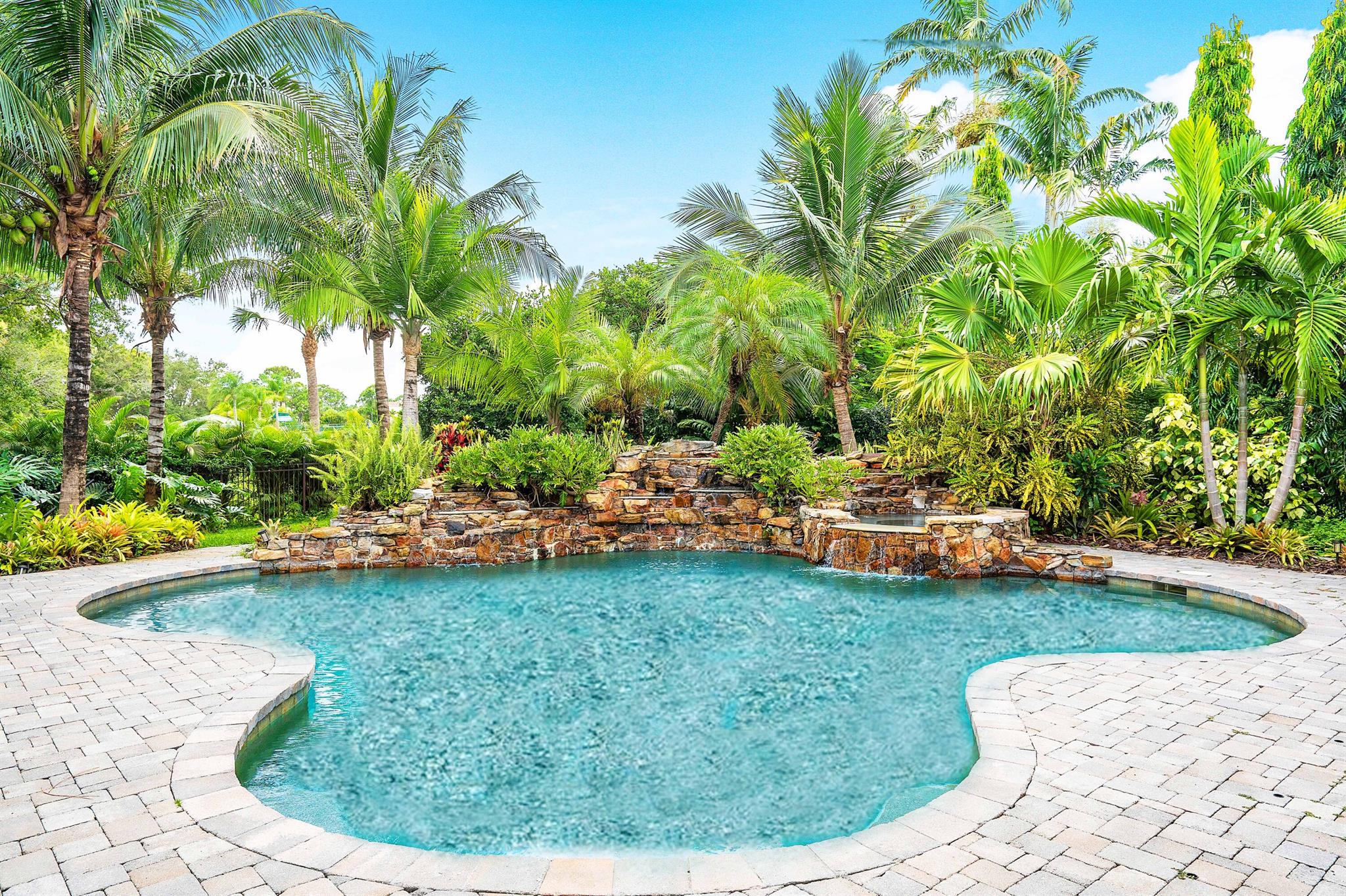 5570 SW Coral Tree Lane