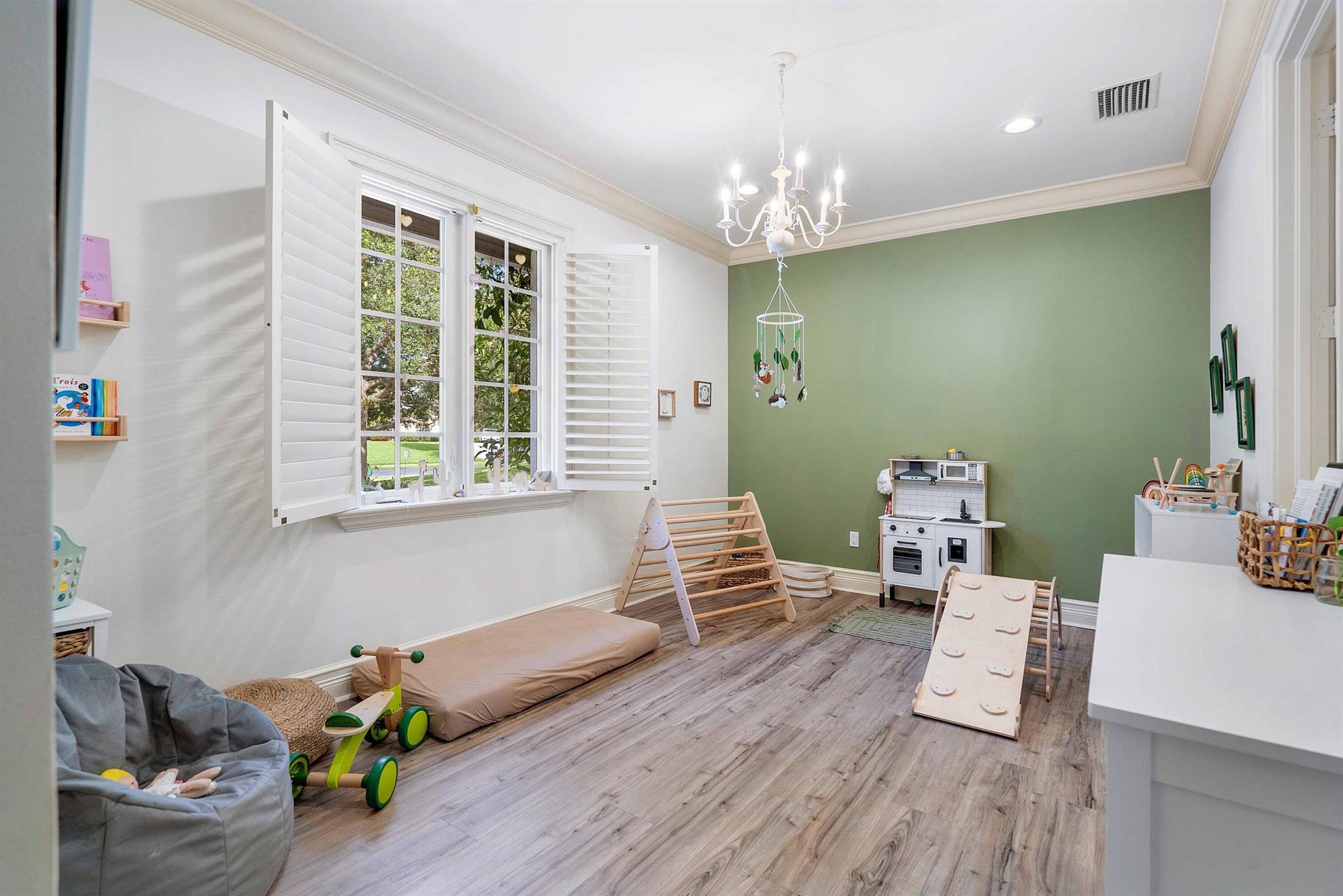 5570 SW Coral Tree Lane