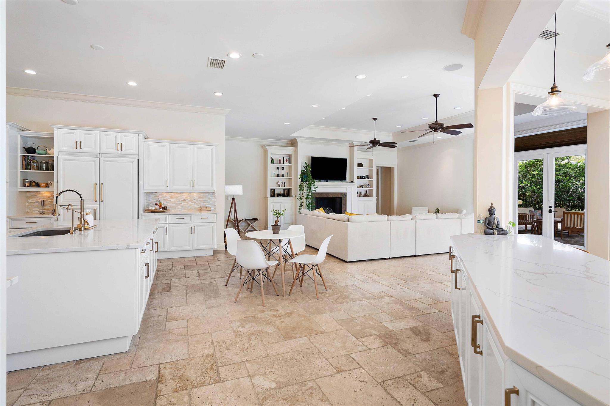 5570 SW Coral Tree Lane