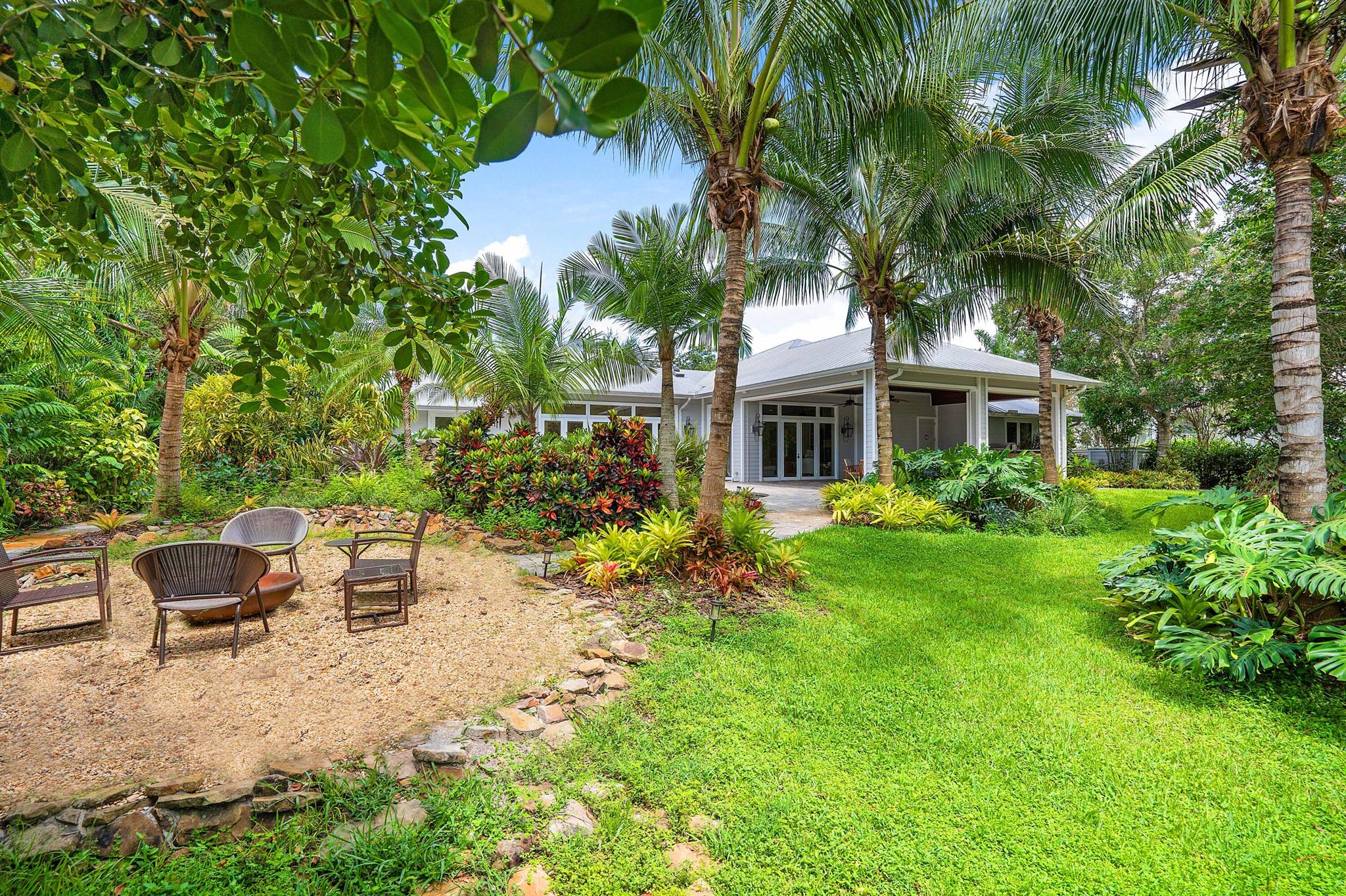 5570 SW Coral Tree Lane