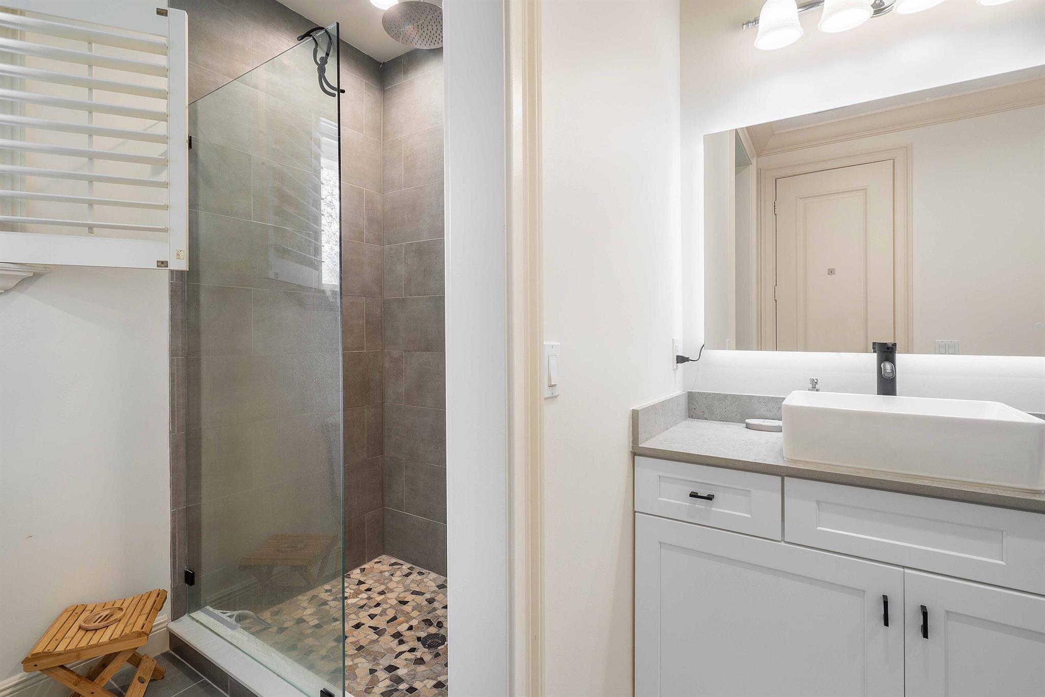 5570 SW Coral Tree Lane