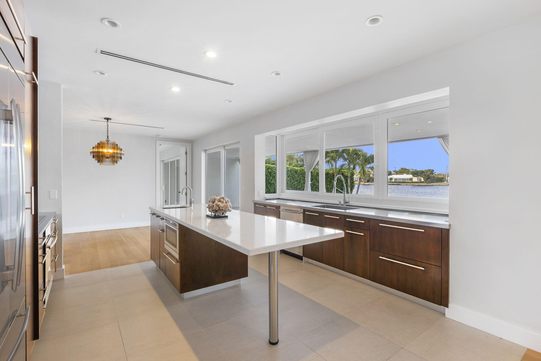 80 Spoonbill Road