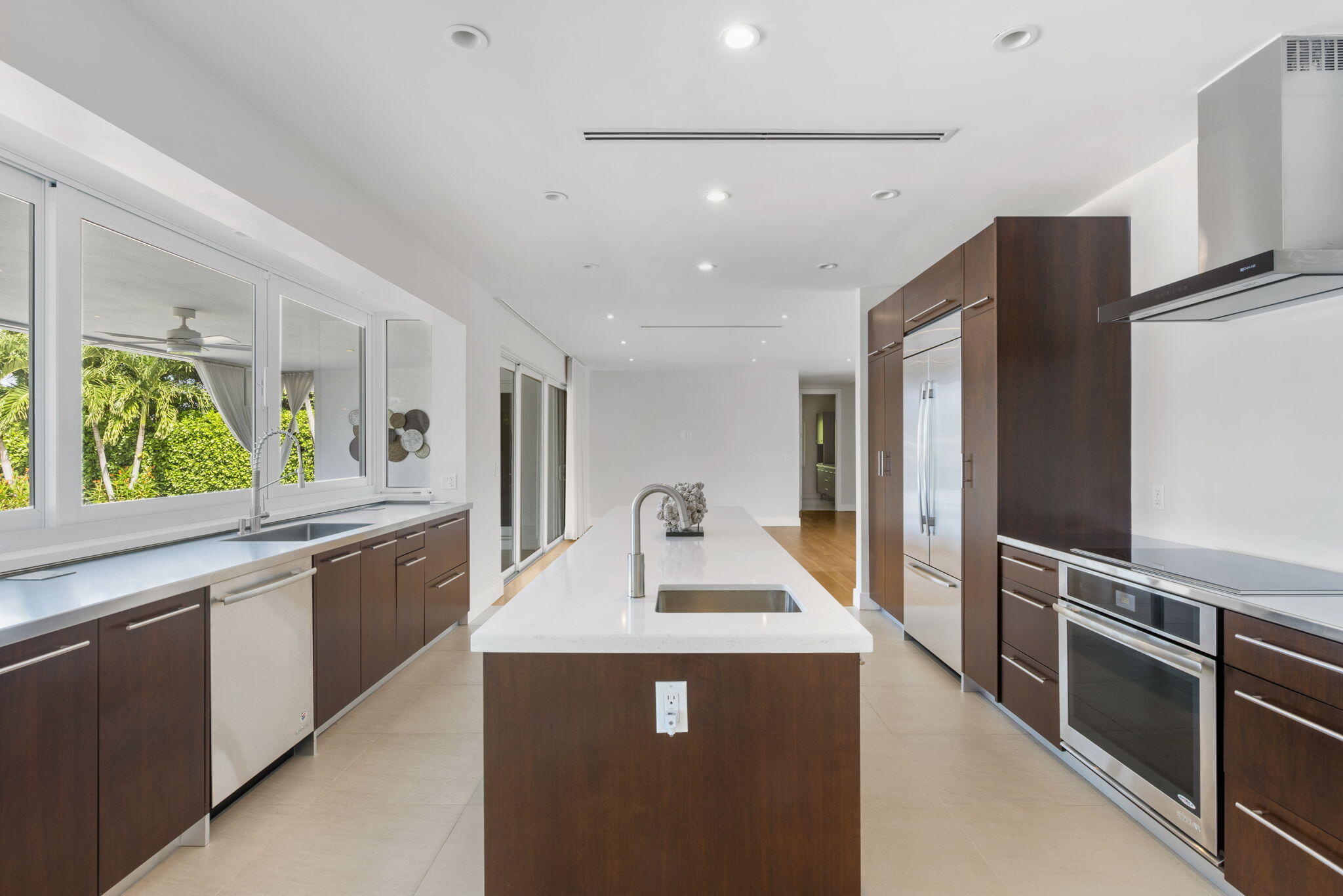 80 Spoonbill Road