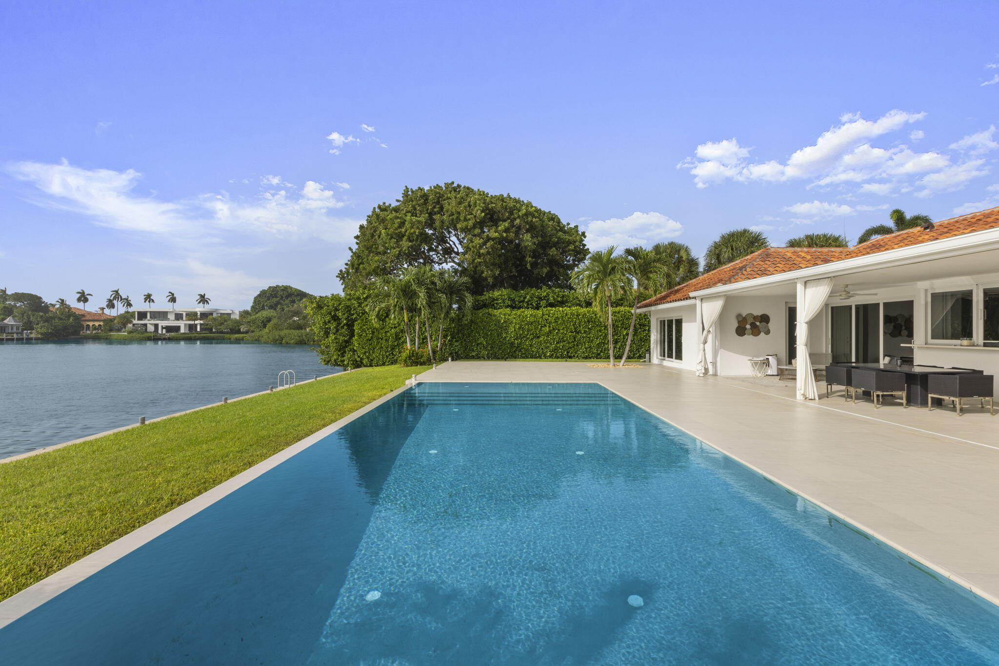 80 Spoonbill Road
