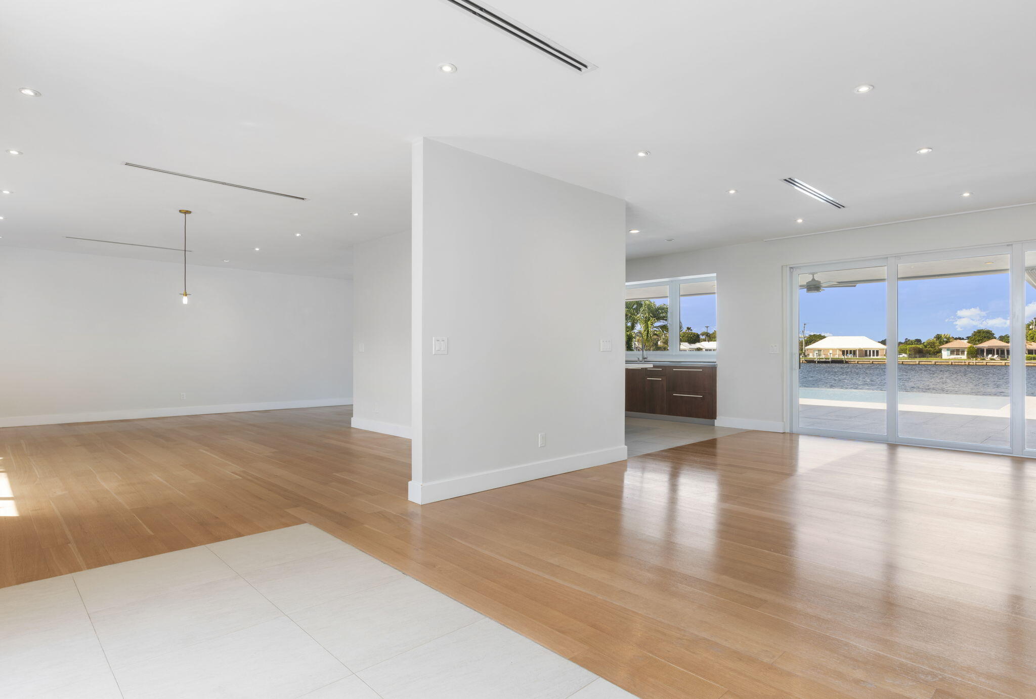 80 Spoonbill Road