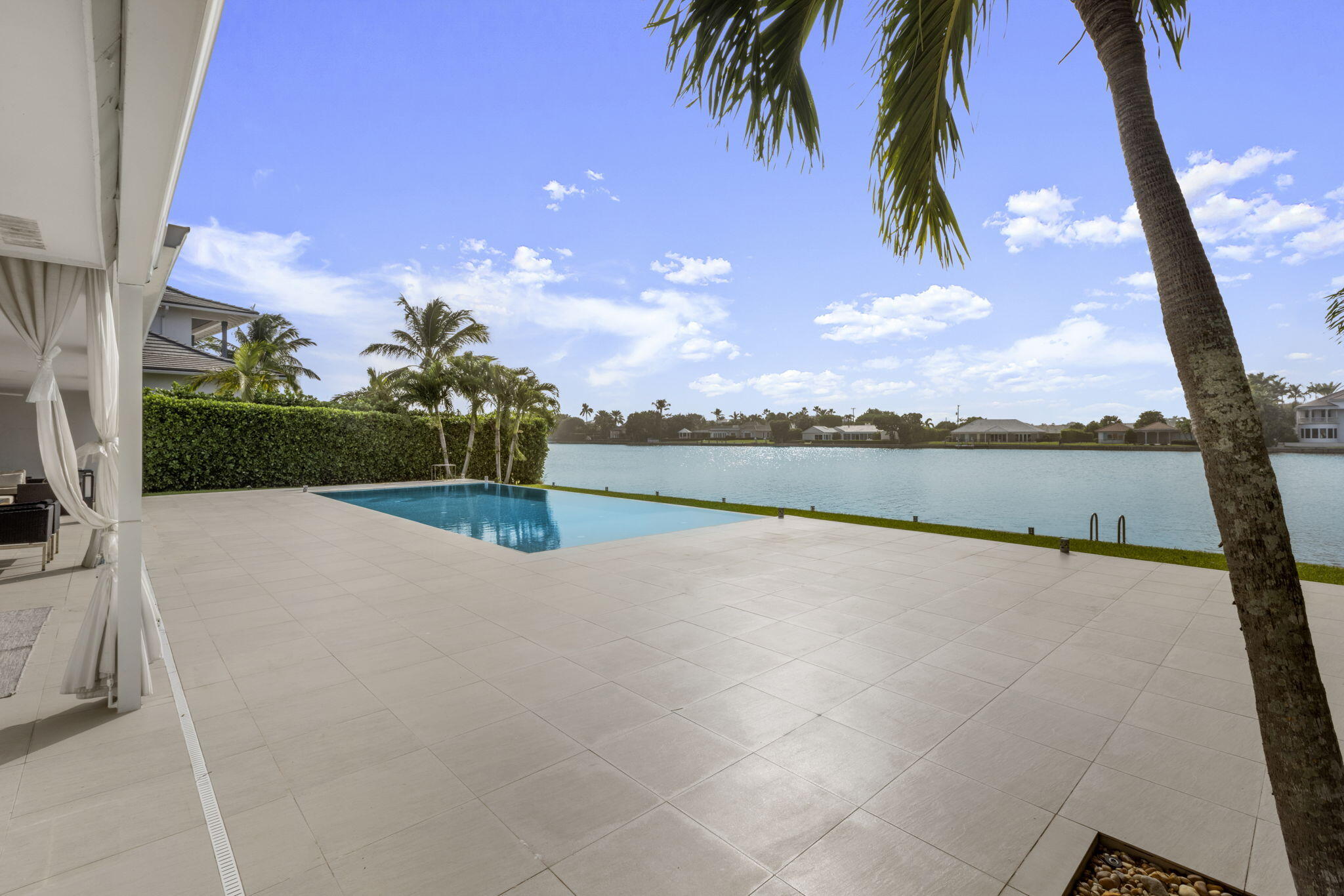 80 Spoonbill Road