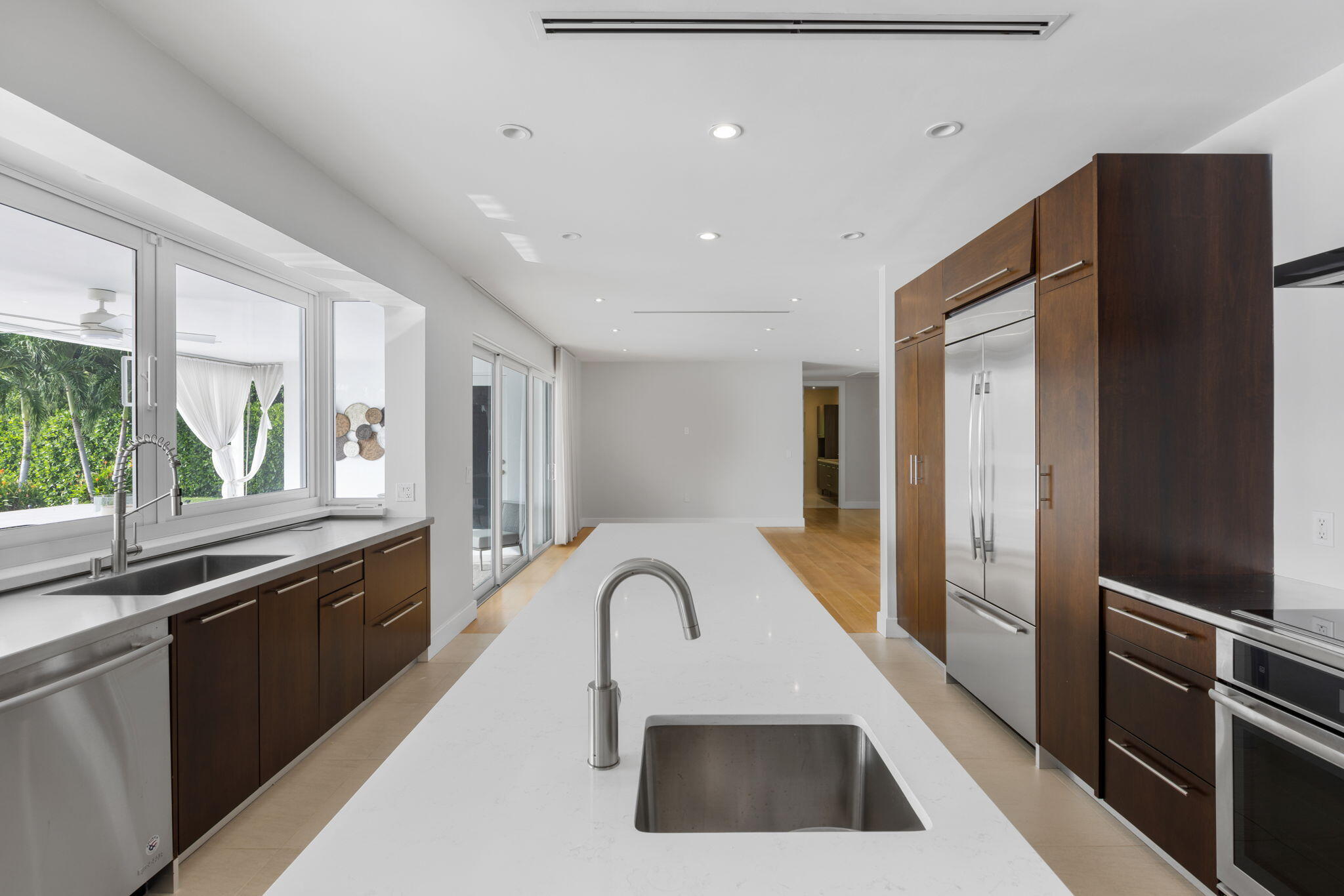 80 Spoonbill Road
