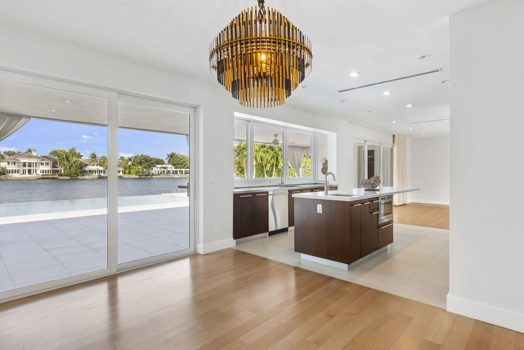 80 Spoonbill Road