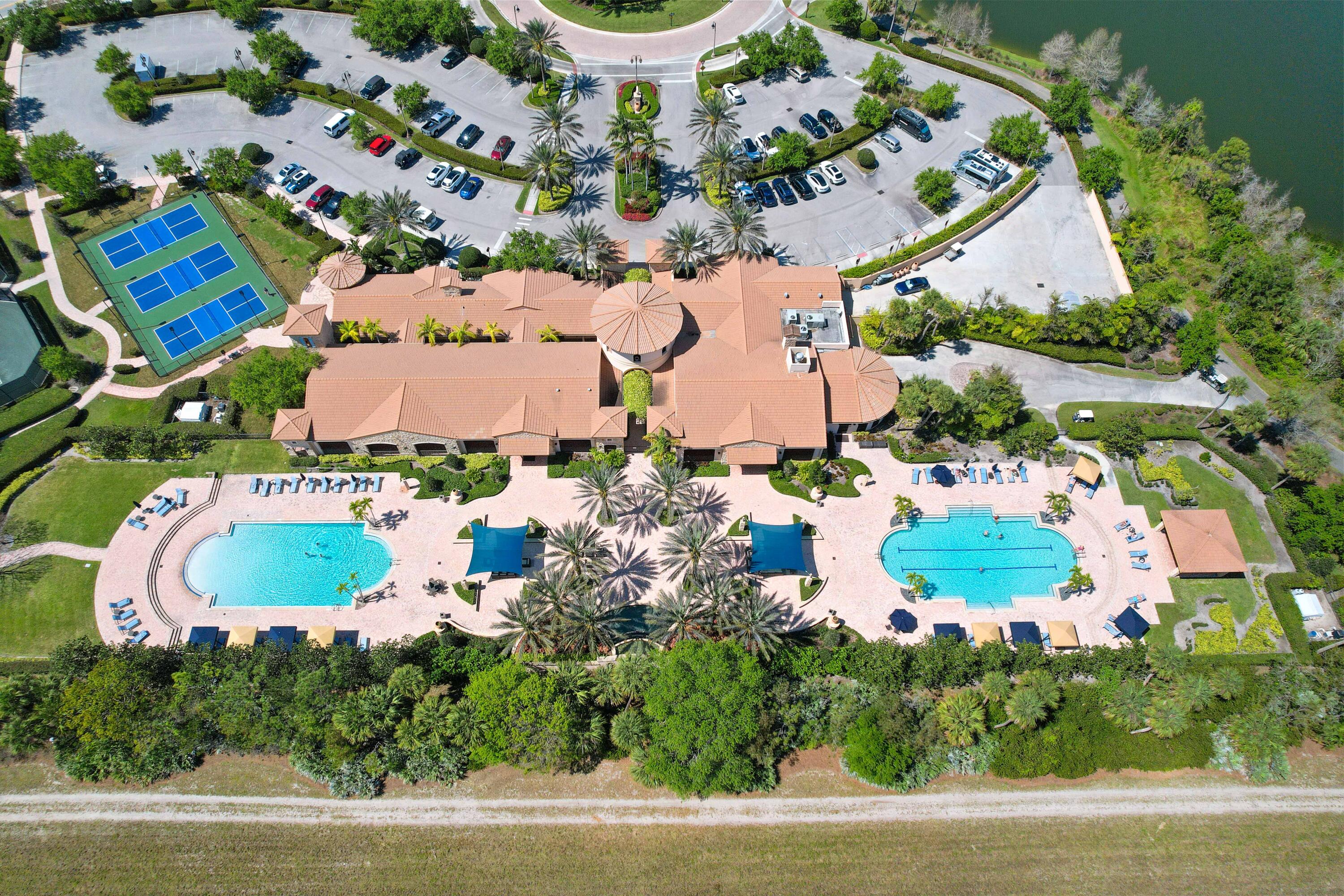 155 Tresana Boulevard 107