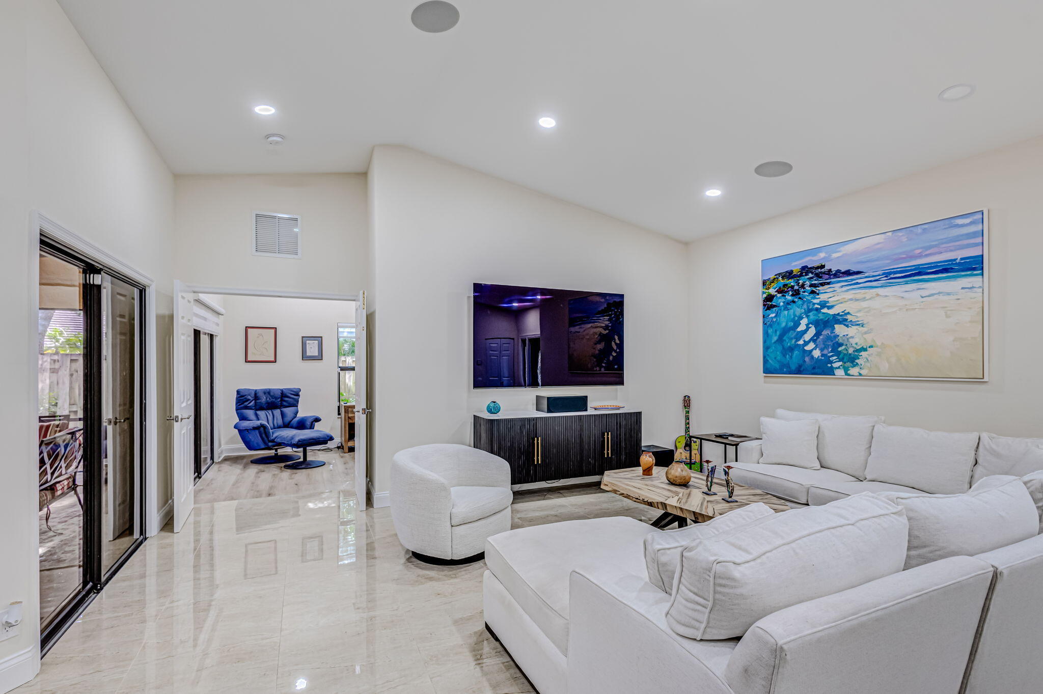 1 Bannock Road
