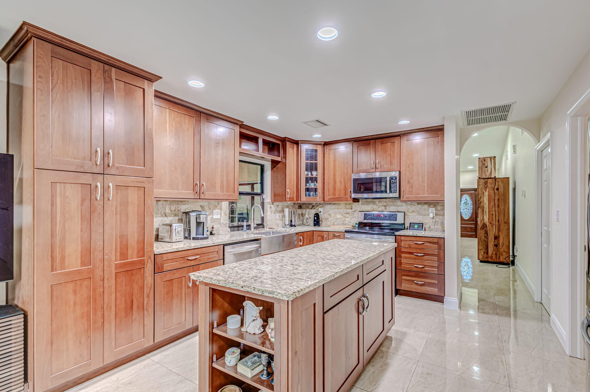1 Bannock Road