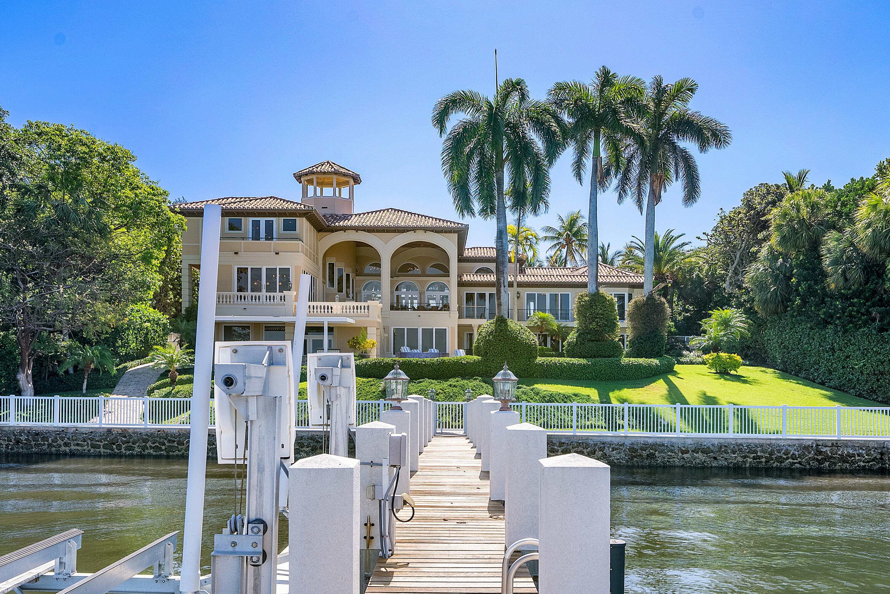 1880 S Ocean Boulevard