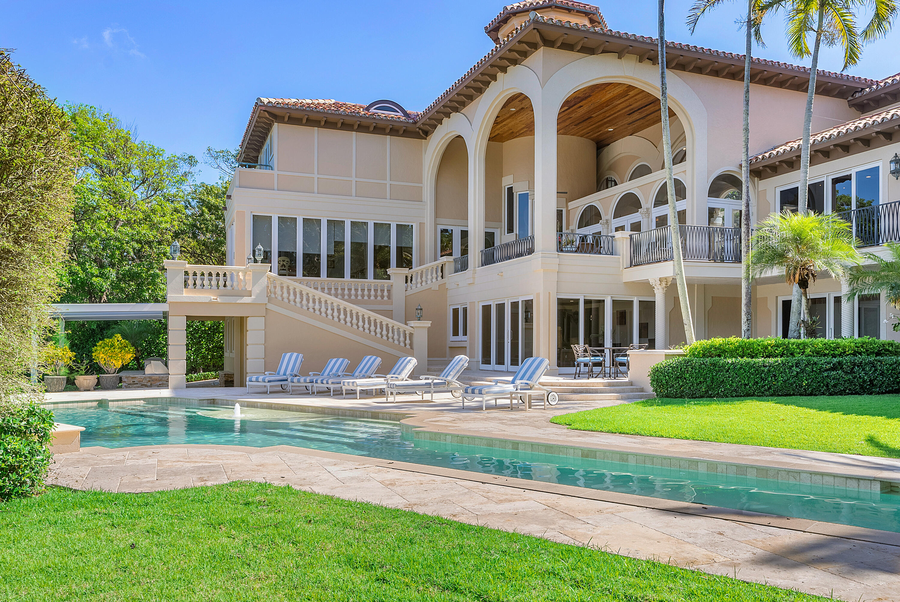 1880 S Ocean Boulevard