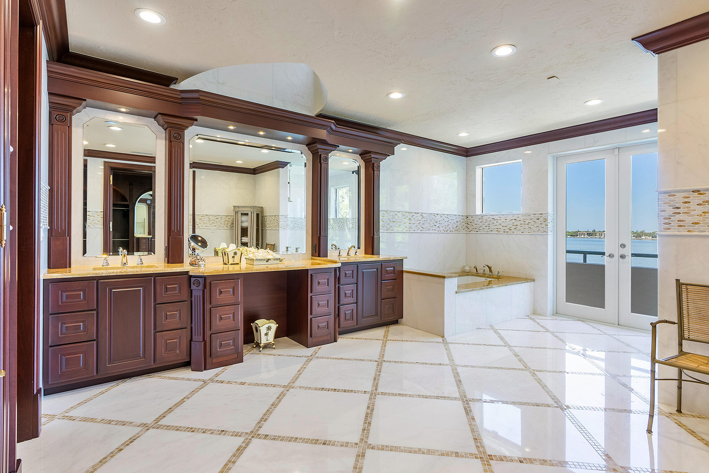 1880 S Ocean Boulevard