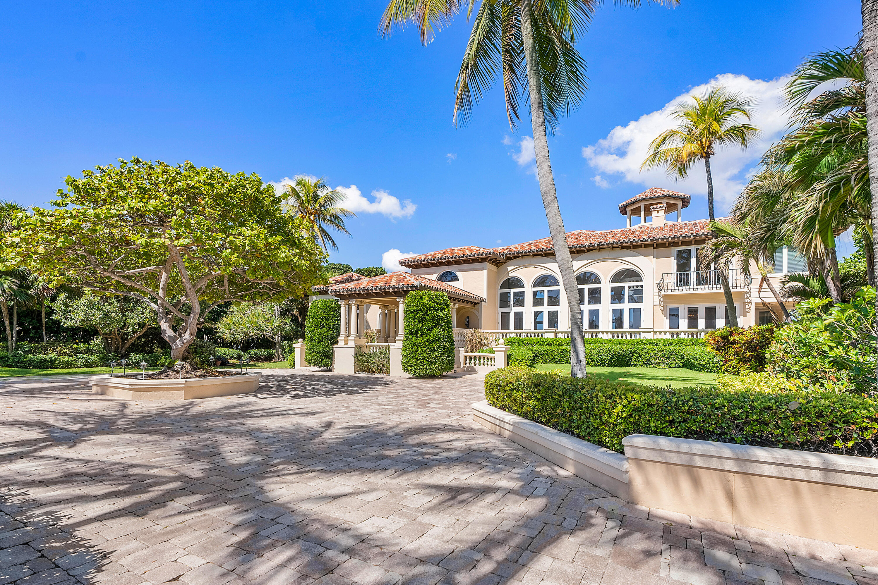 1880 S Ocean Boulevard