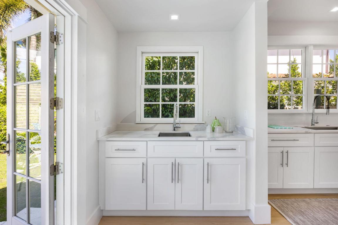 141 Australian Avenue