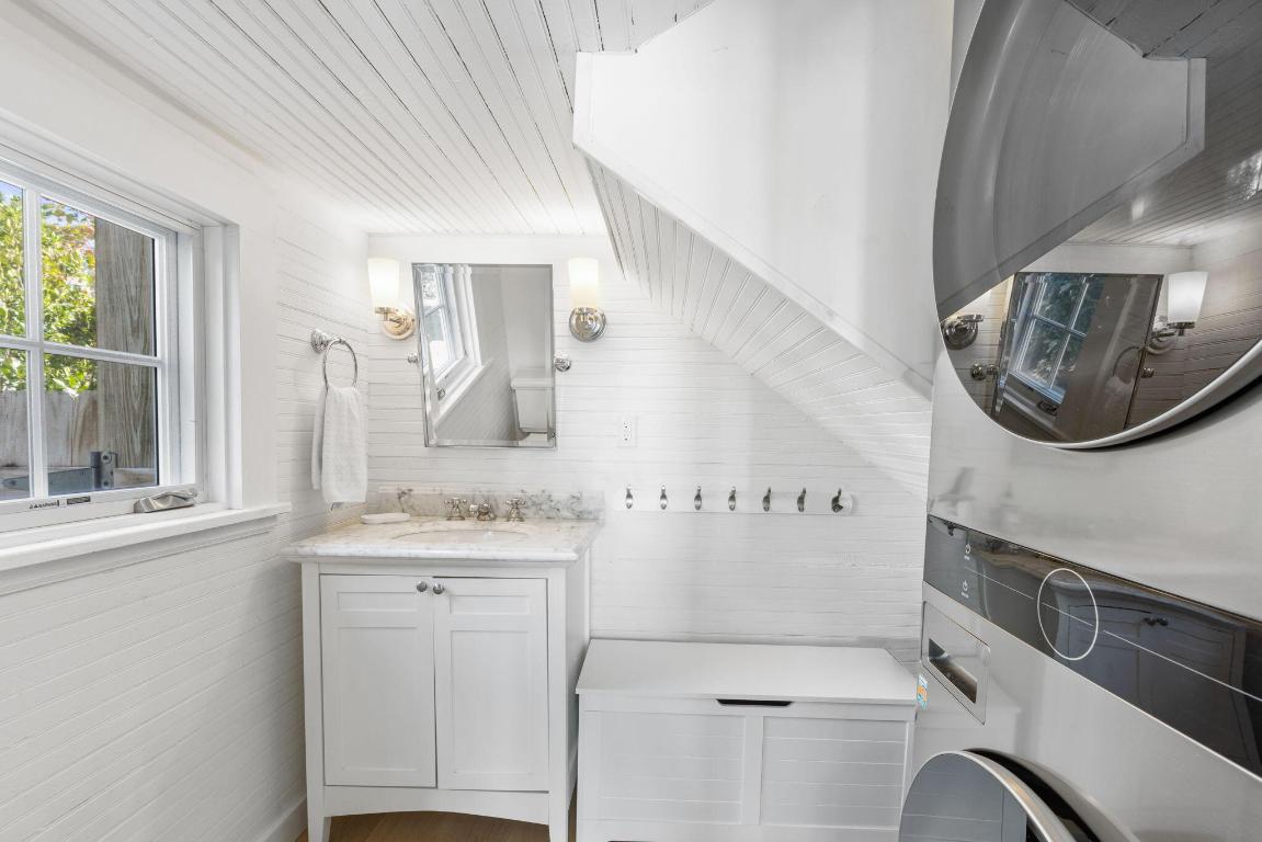 141 Australian Avenue