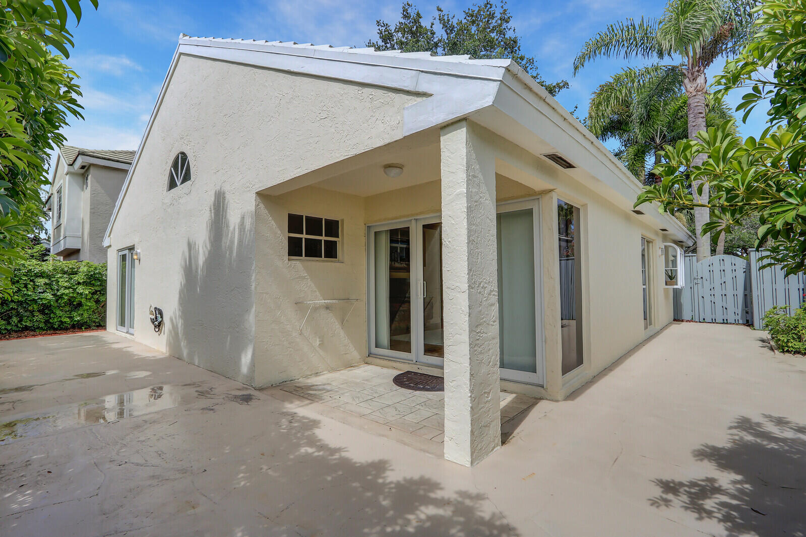 28 Admirals Court