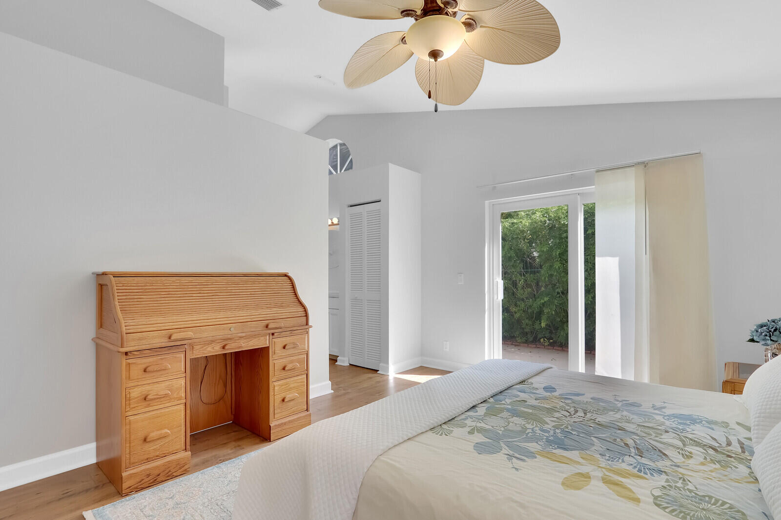 28 Admirals Court