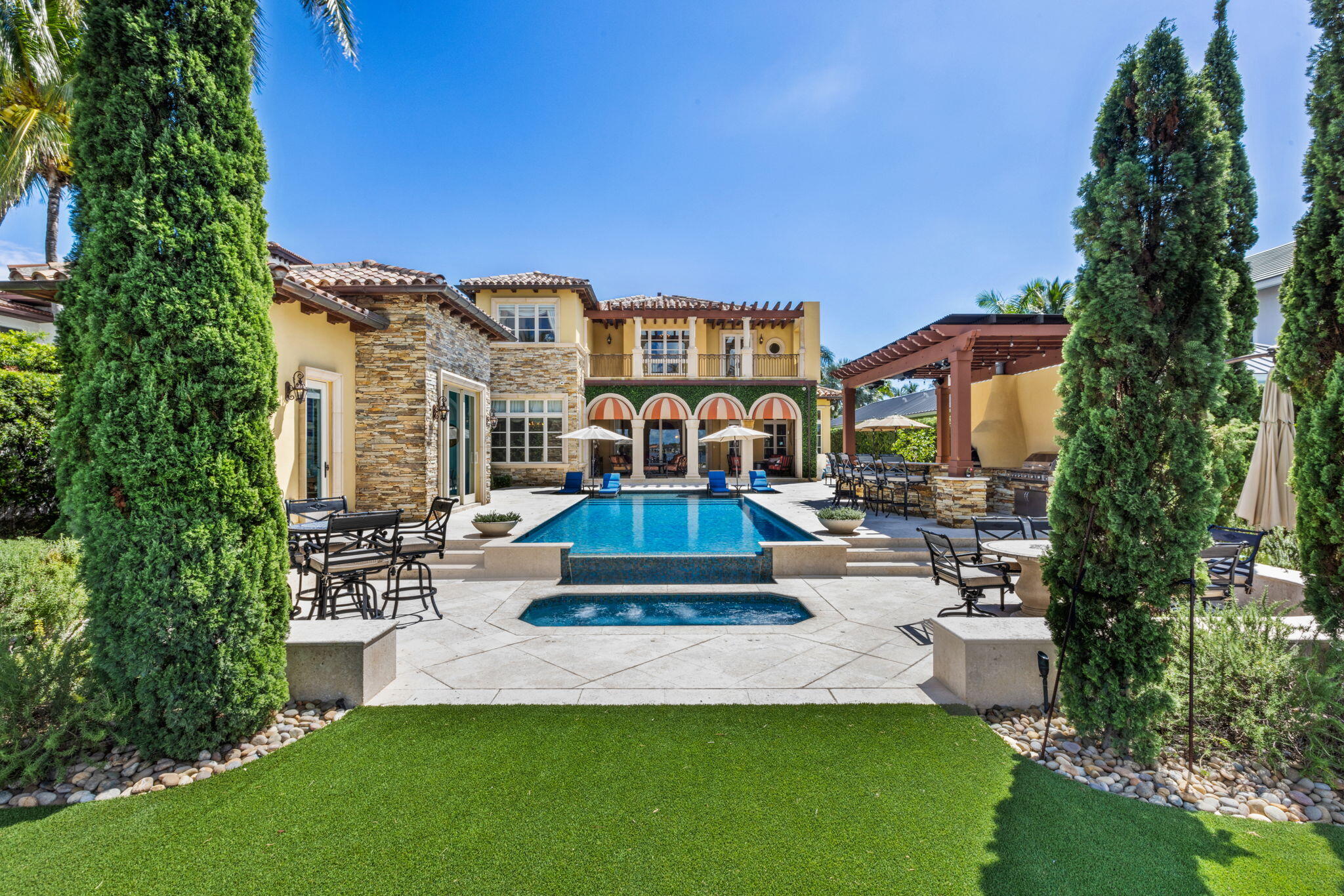 1125 N Atlantic Drive, Lantana