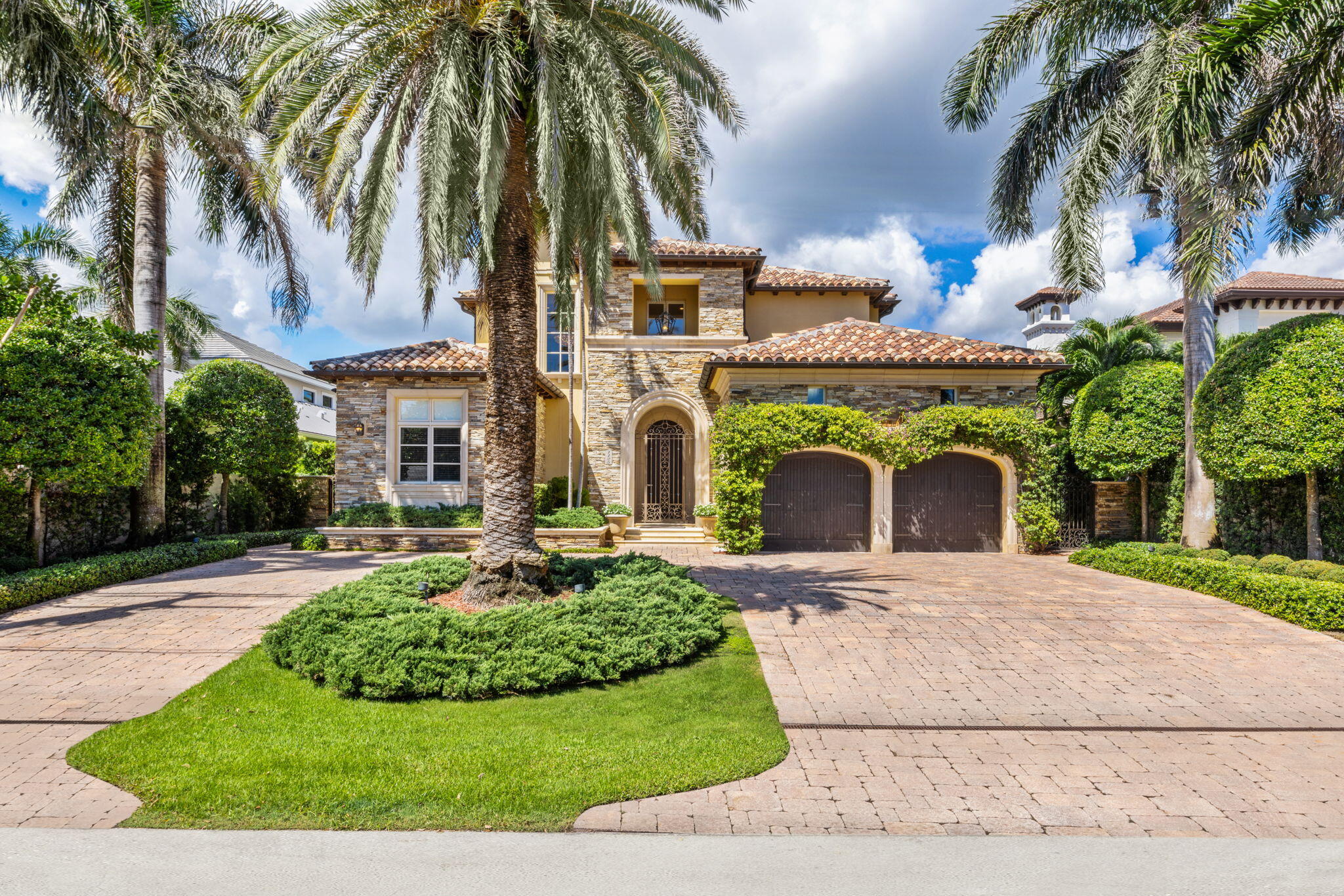 1125 N Atlantic Drive, Lantana