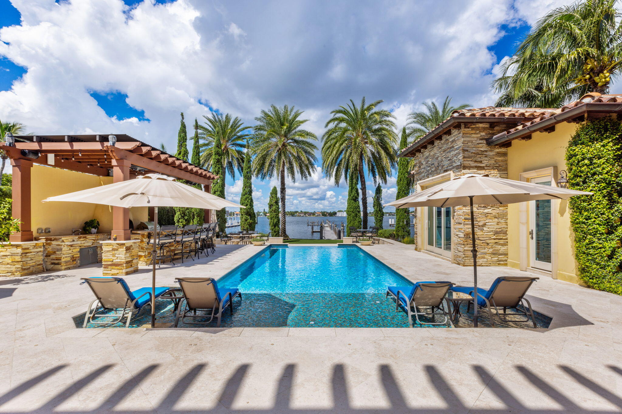 1125 N Atlantic Drive, Lantana