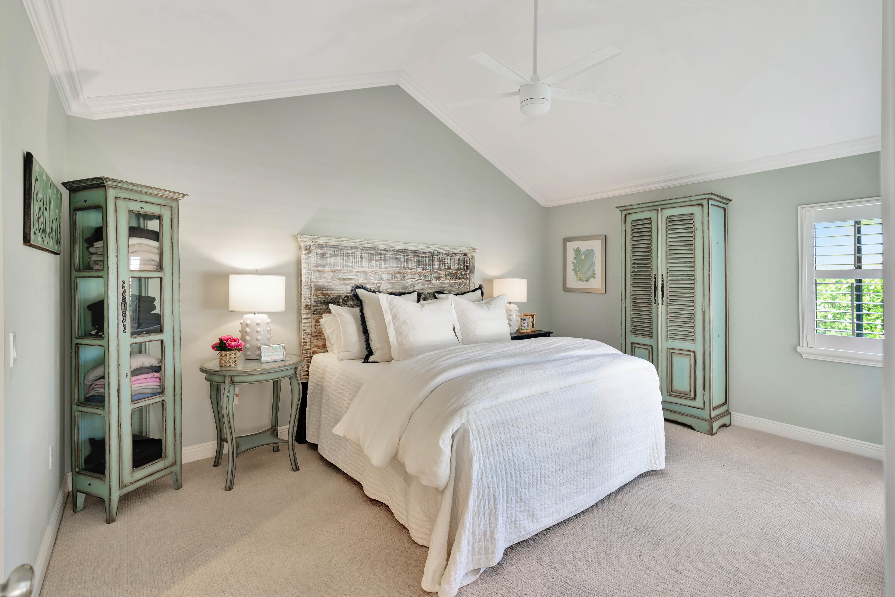 242 E River Park Drive