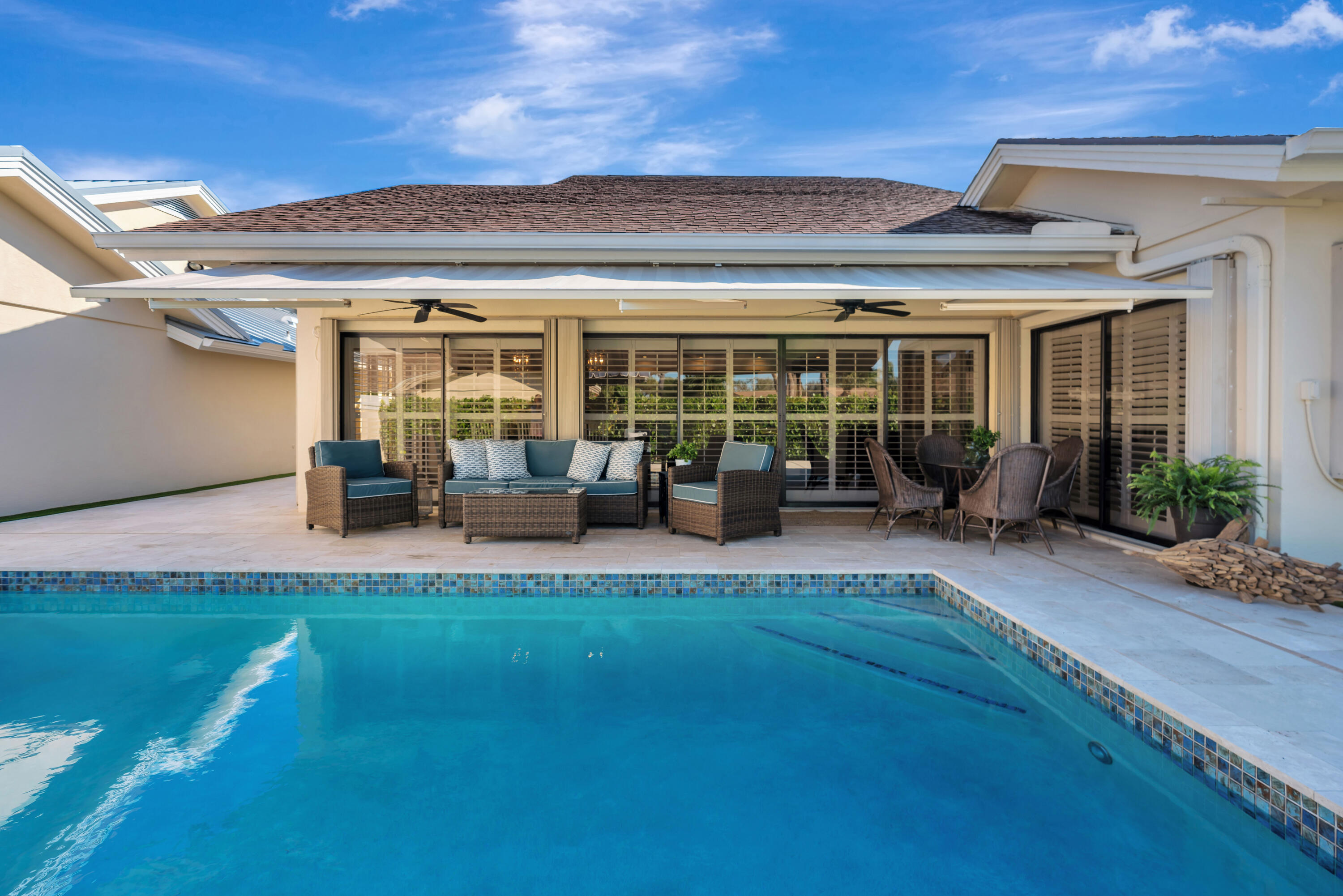 242 E River Park Drive