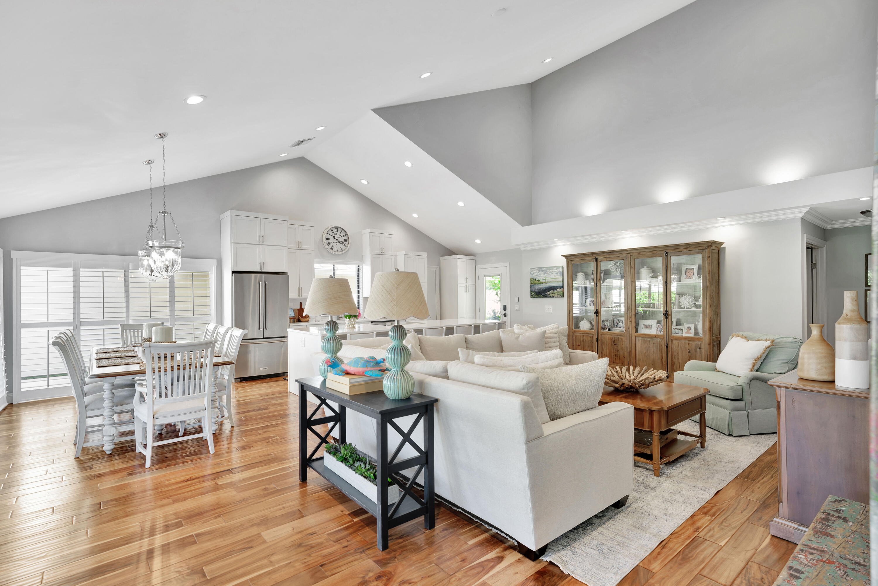 242 E River Park Drive